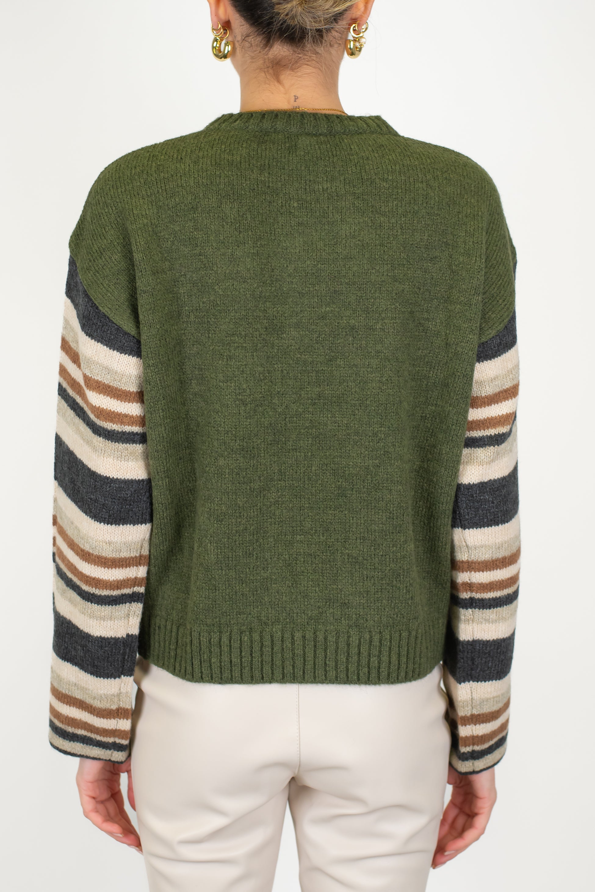 Tensione in - Maglia over con manica fantasia righe a contrasto in misto lana