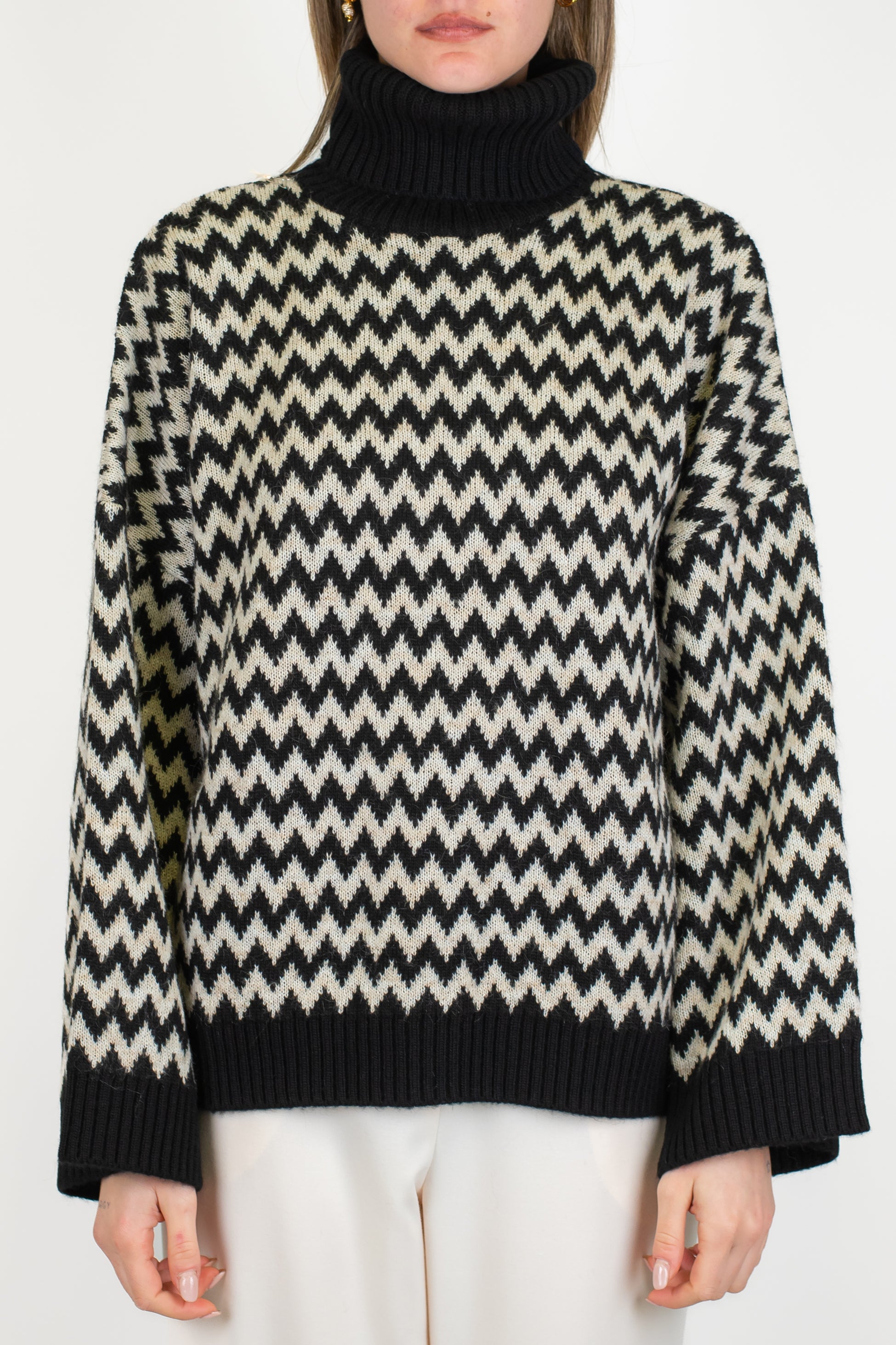 Kontatto - Dolcevita over in misto lana fantasia zig zag