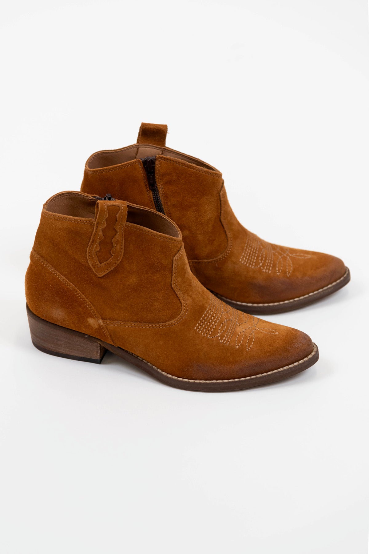 Ovyé - Texano in camoscio spazzolato con zip laterale