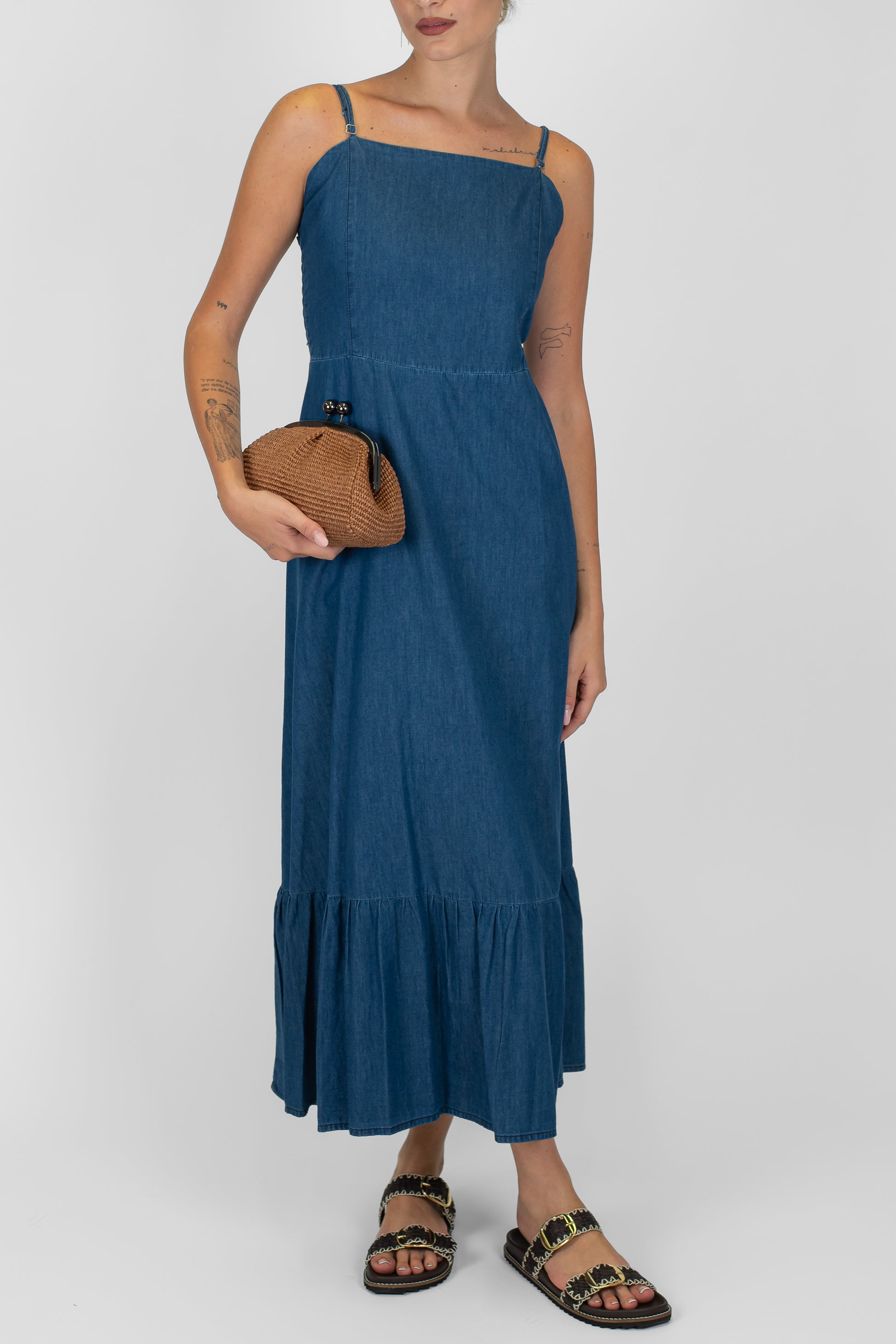 Dixie - Abito lungo in chambray con bretelline e scollo sul retro con fiocco