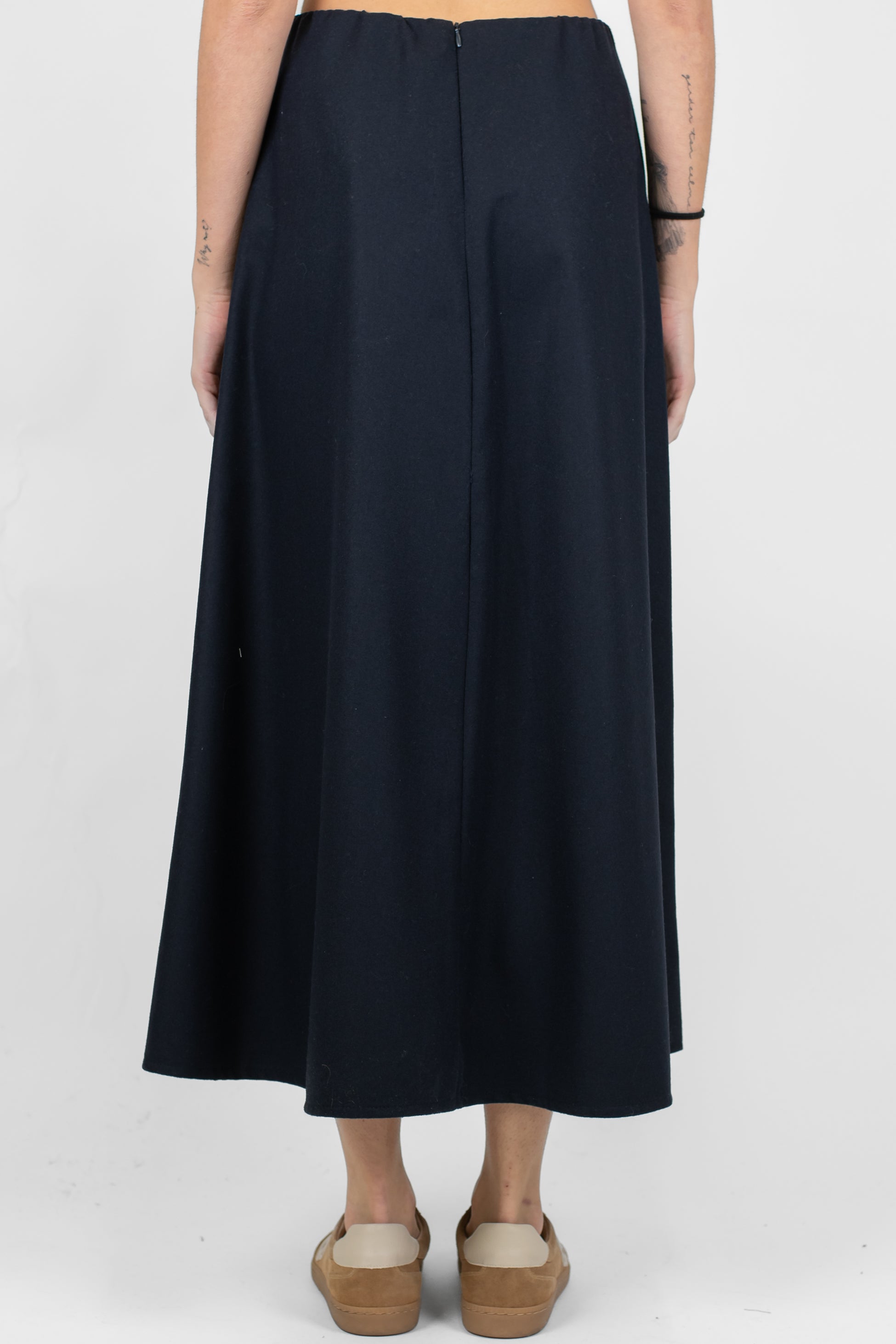 Tensione in - Gonna in misto lana con elastico in vita