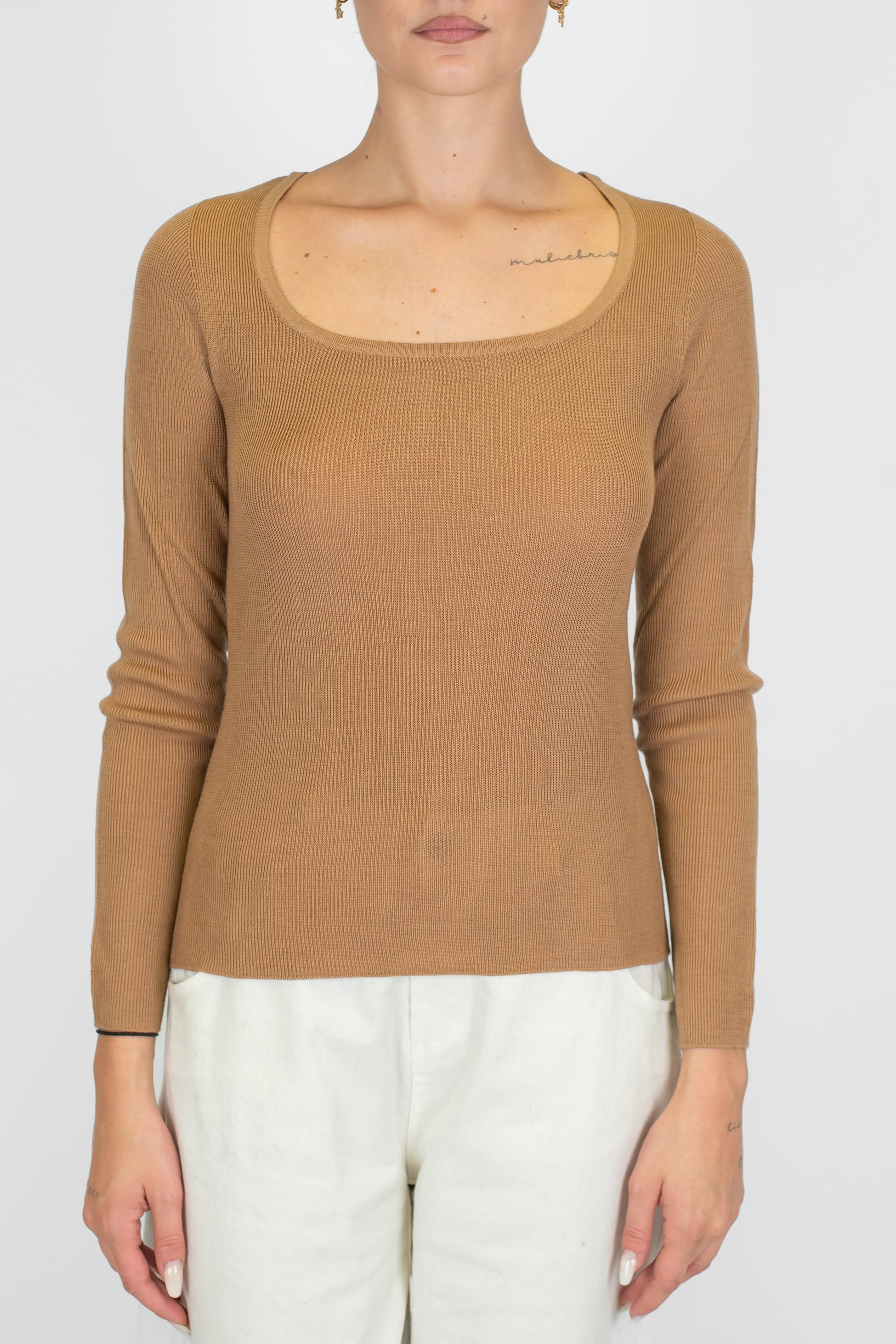 Haveone - Maglia in pura lana con scollo madonna