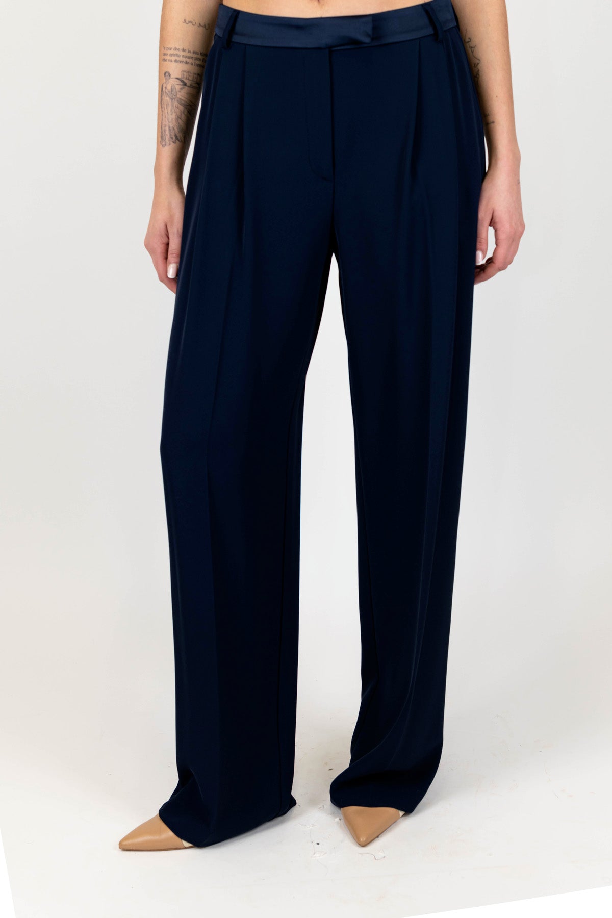 Imperial - Pantalone palazzo in tessuto fluido con pinces e profilo in raso