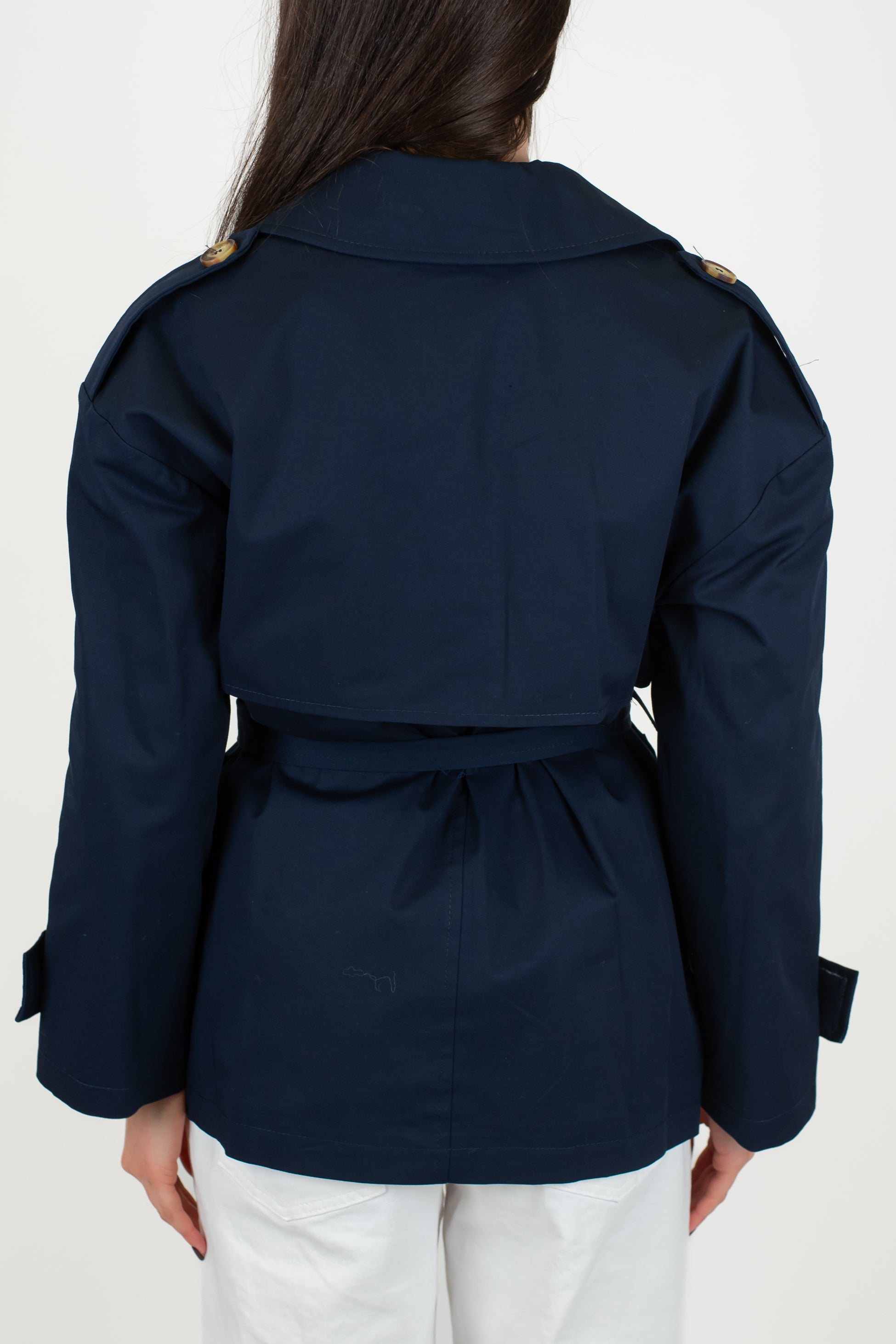 Motel - Trench corto doppiopetto con cintura in tessuto e rever ampio a lancia