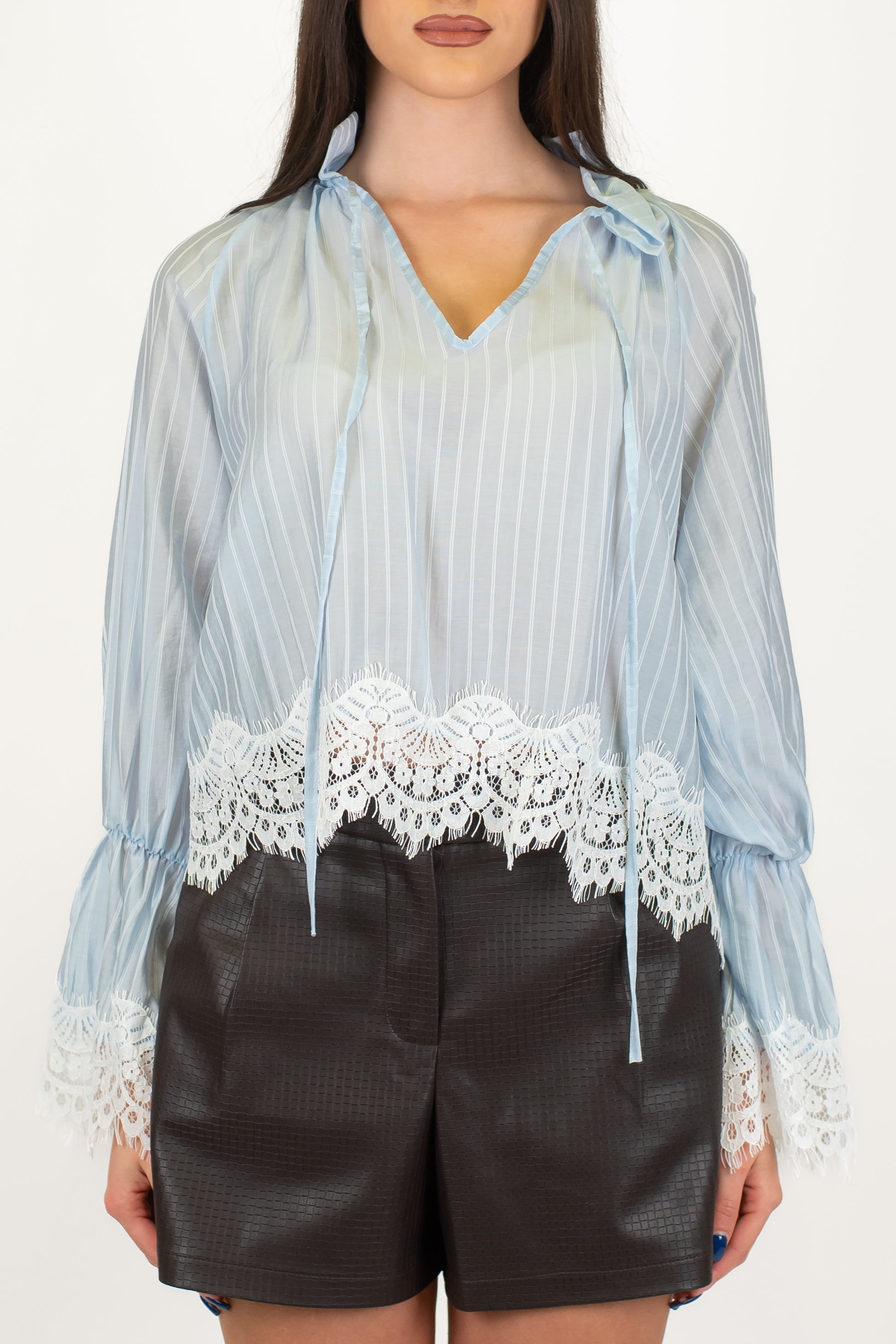 Haveone - Blusa gessata in lyocell con pizzo sul fondo