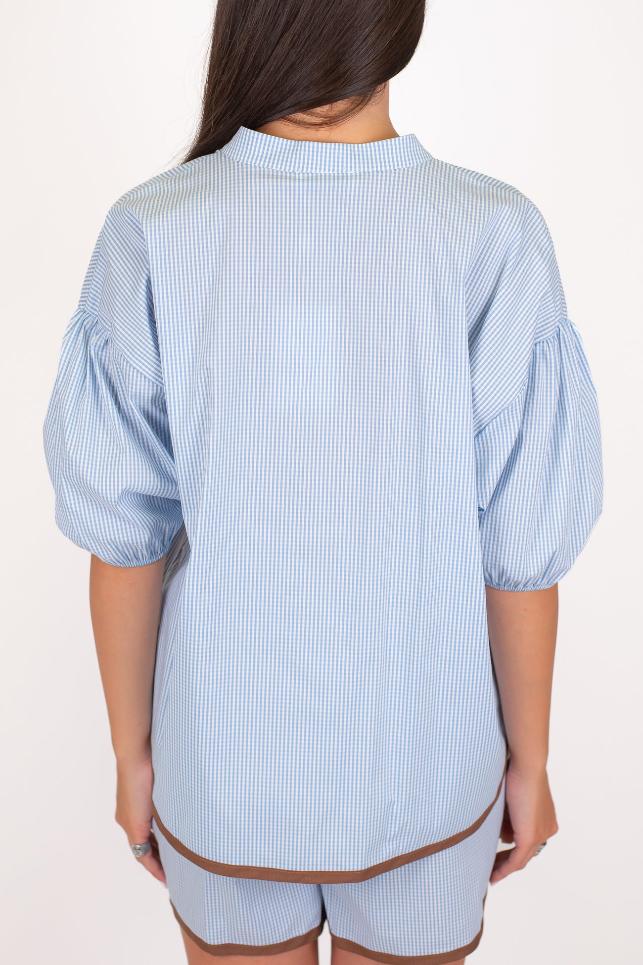 Motel - Camicia collo coreano mezzamanica fantasia vichy con profilo a contrasto e chiusura con laccetti