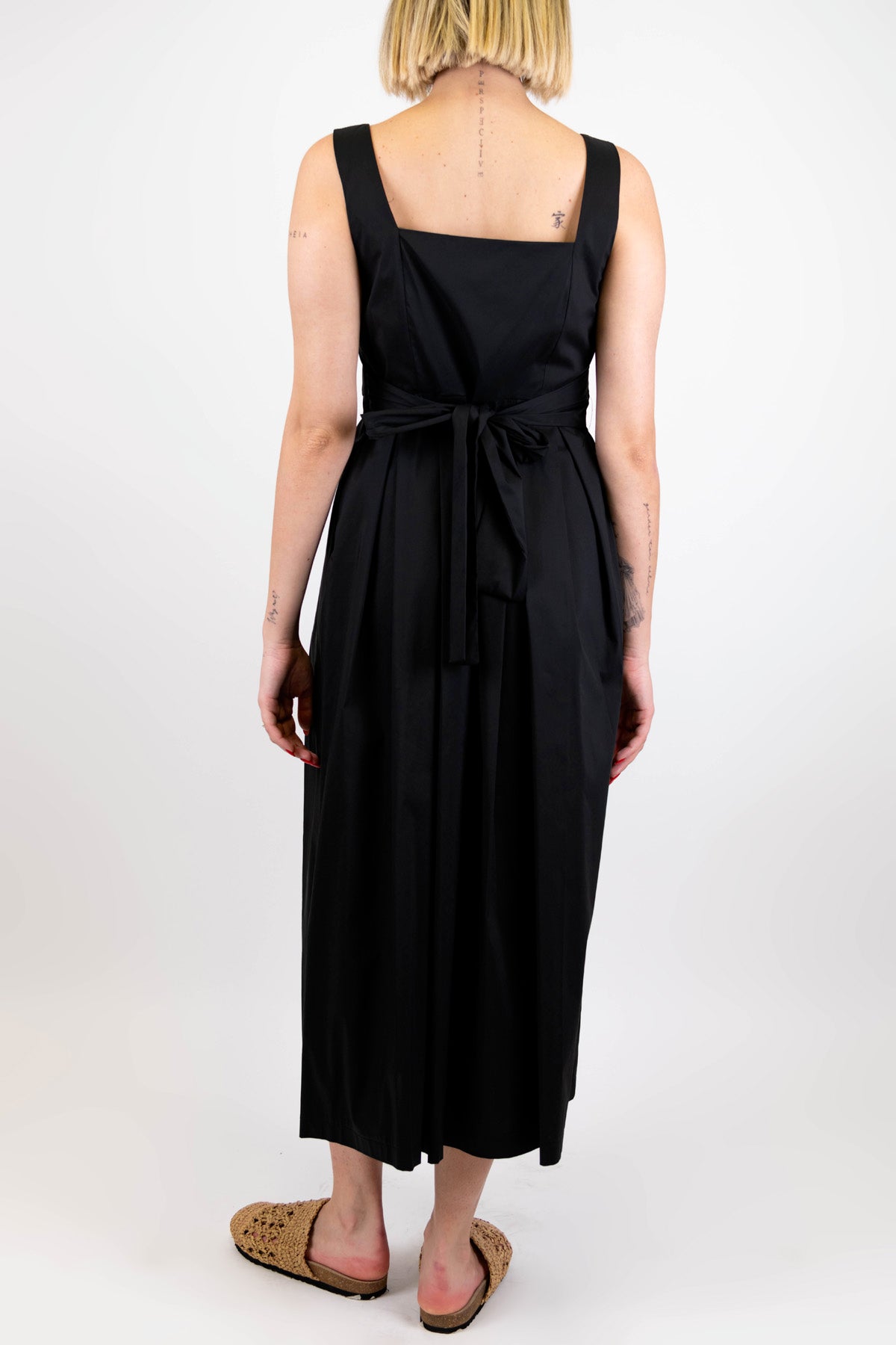 Motel - Abito lungo giromaniche con scollo quadro e fiocco sul retro