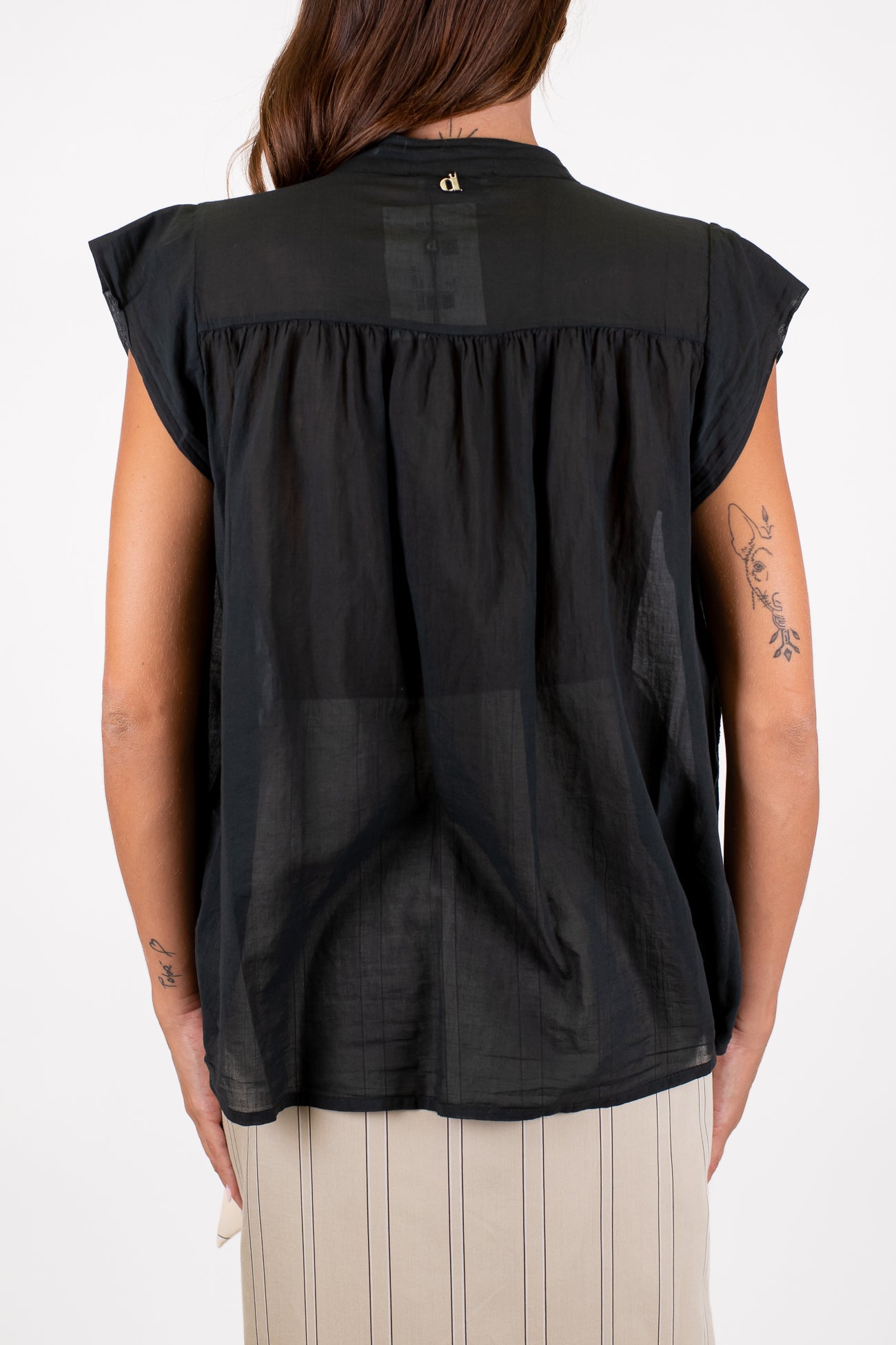 Dixie - Camicia giromaniche in mussola di cotone con alette