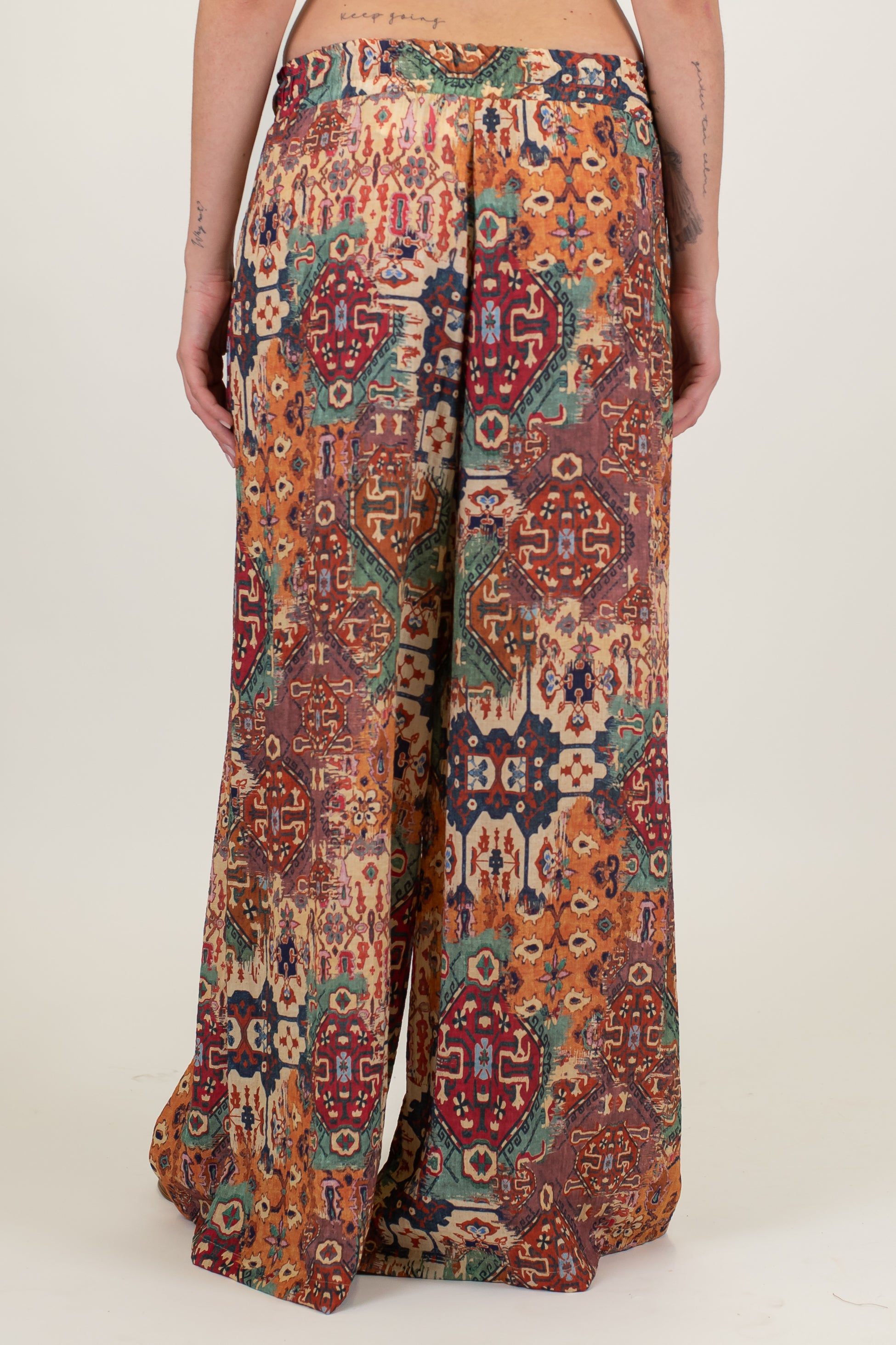 Tensione in - Pantalone palazzo fantasia etnica con coulisse