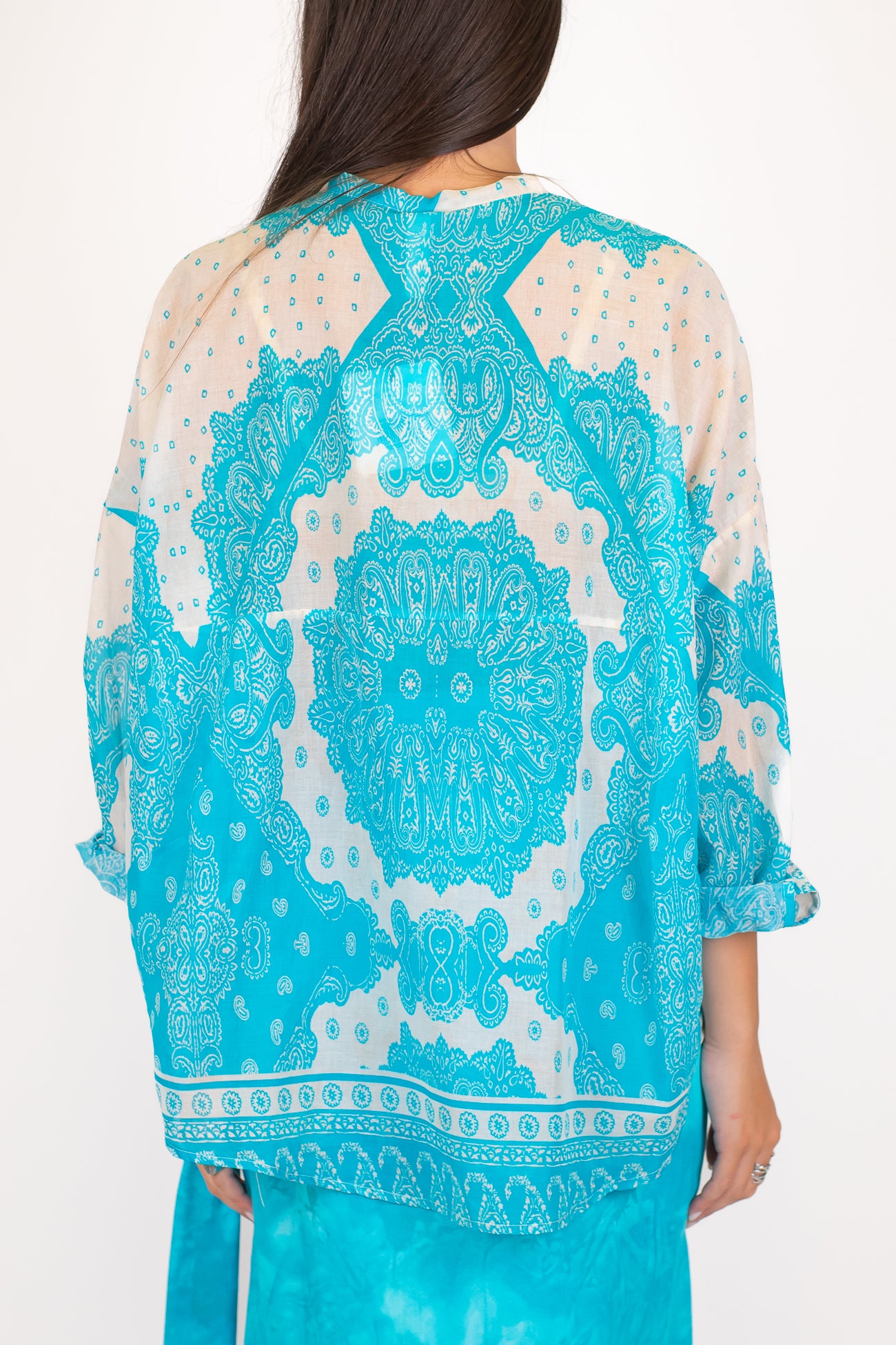 Tensione in - Camicia in mussola di cotone fantasia bandana collo coreano