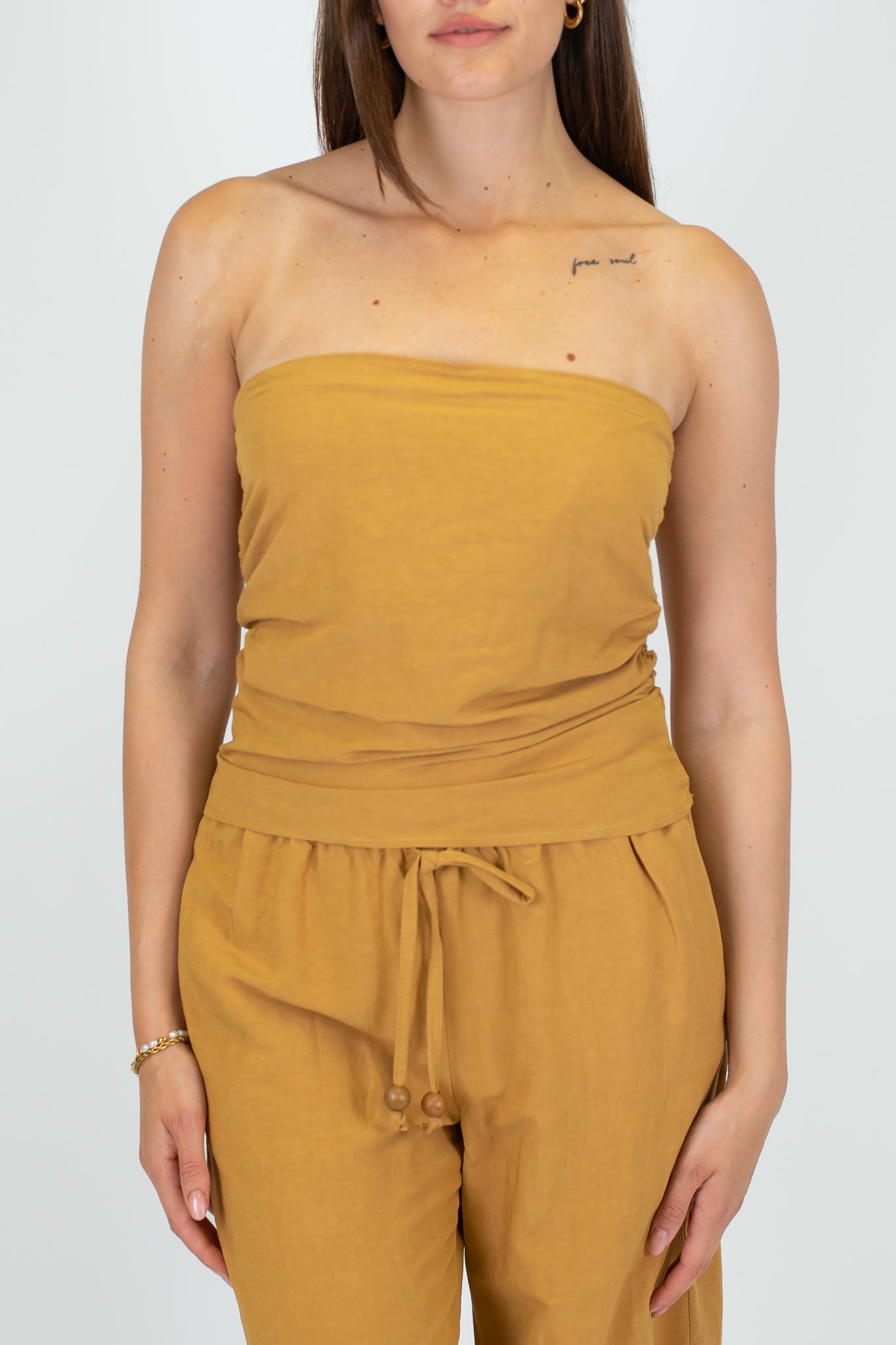 Tensione in - Coordinato pantalone e top a fascia