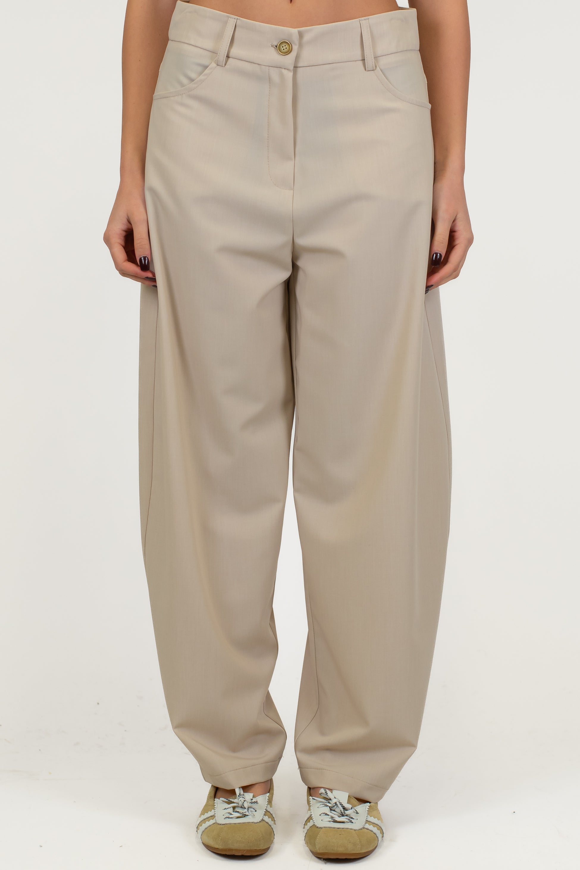 Tensione in - Pantalone ballon con tasconi posteriori