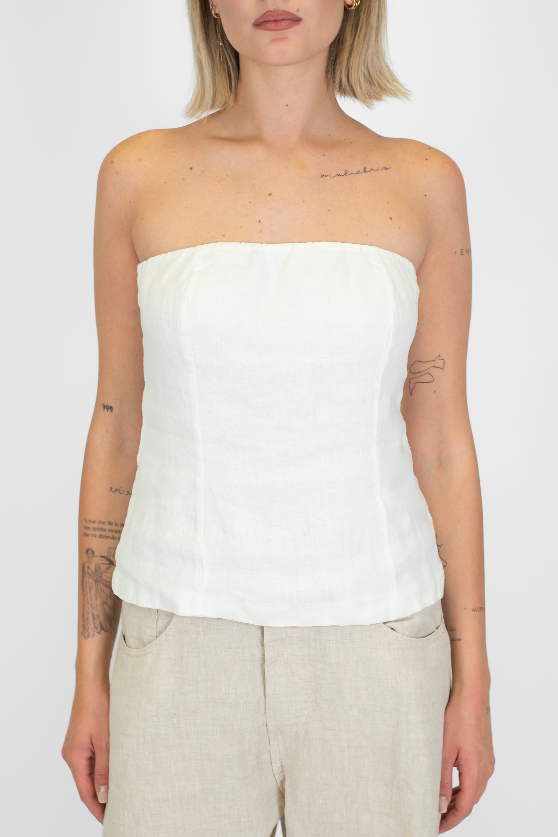 Tensione in - Top a fascia in puro lino