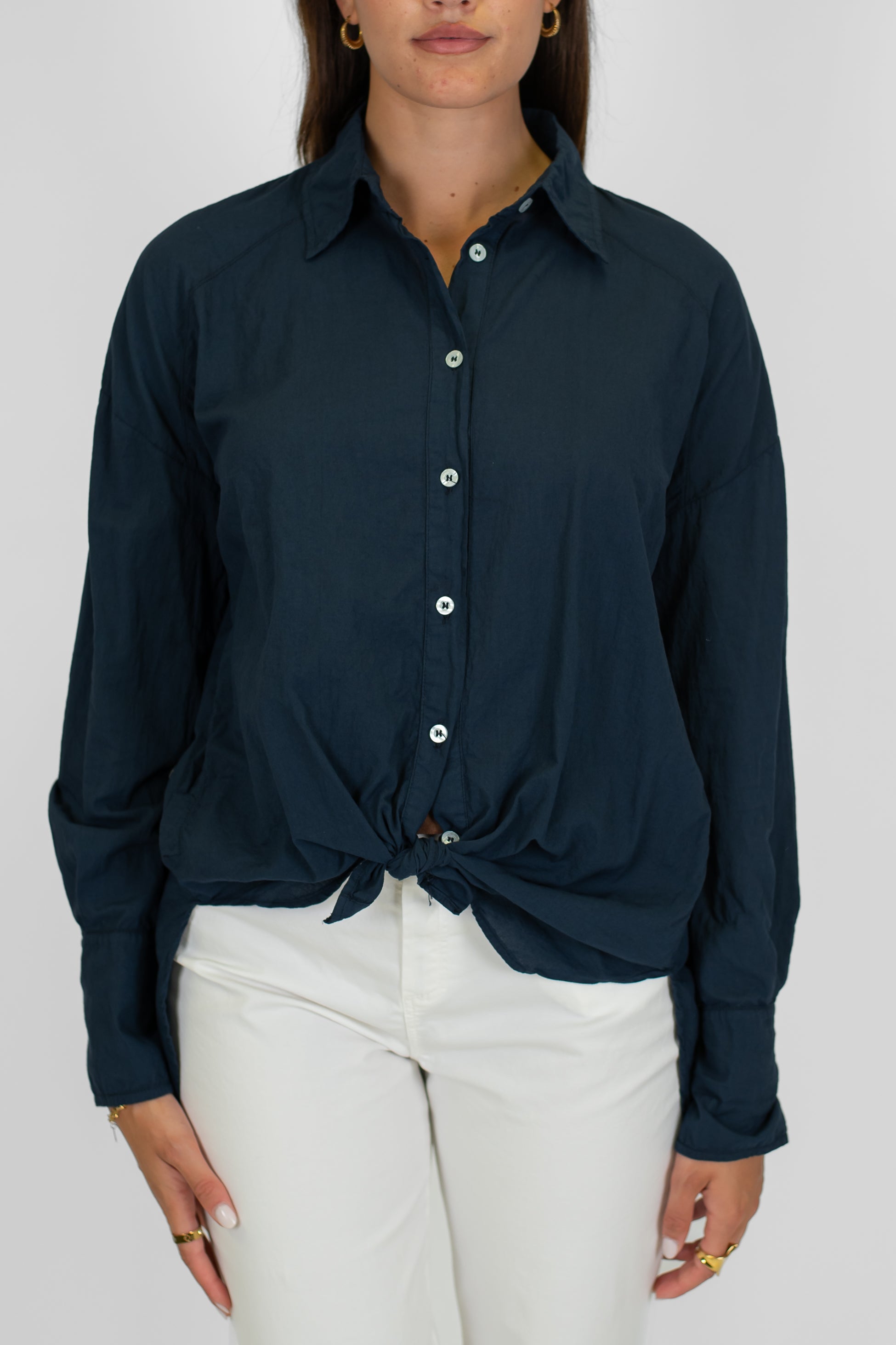 Dixie - Camicia tinta unita in cotone con nodo sul fondo