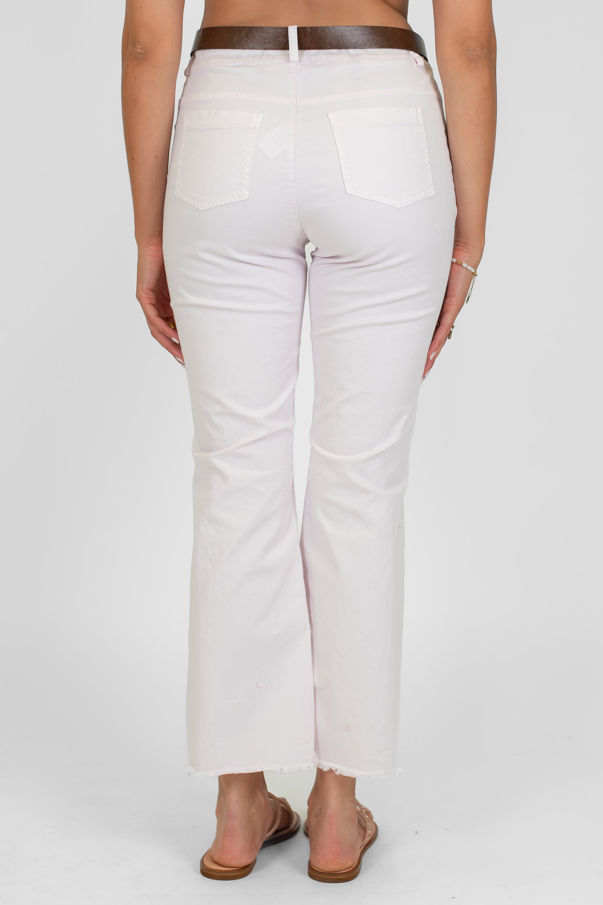 Tensione in - Pantalone regular in cotone sfrangiato sul fondo