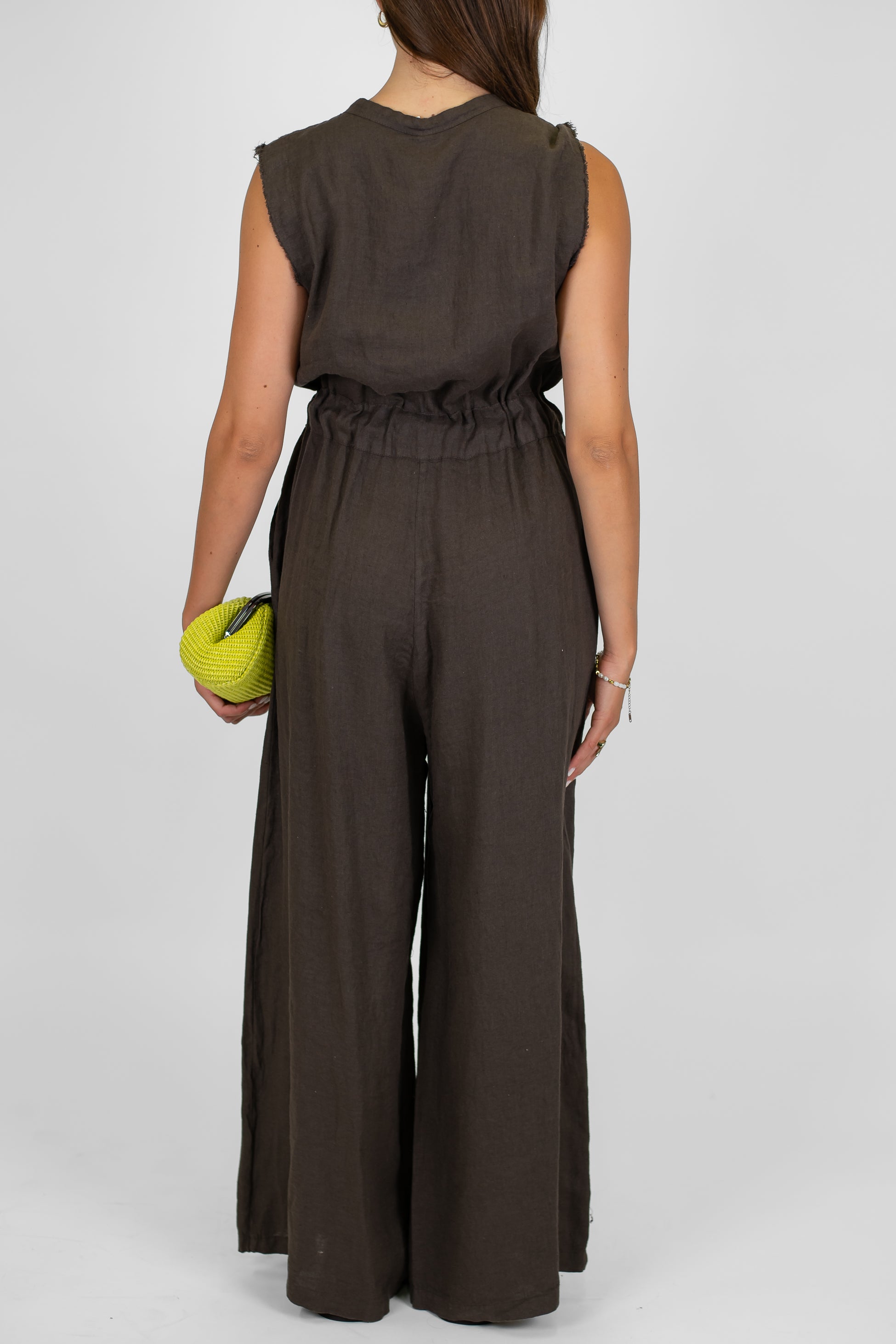 Tensione in - Tuta giromaniche in lino con coulisse in vita