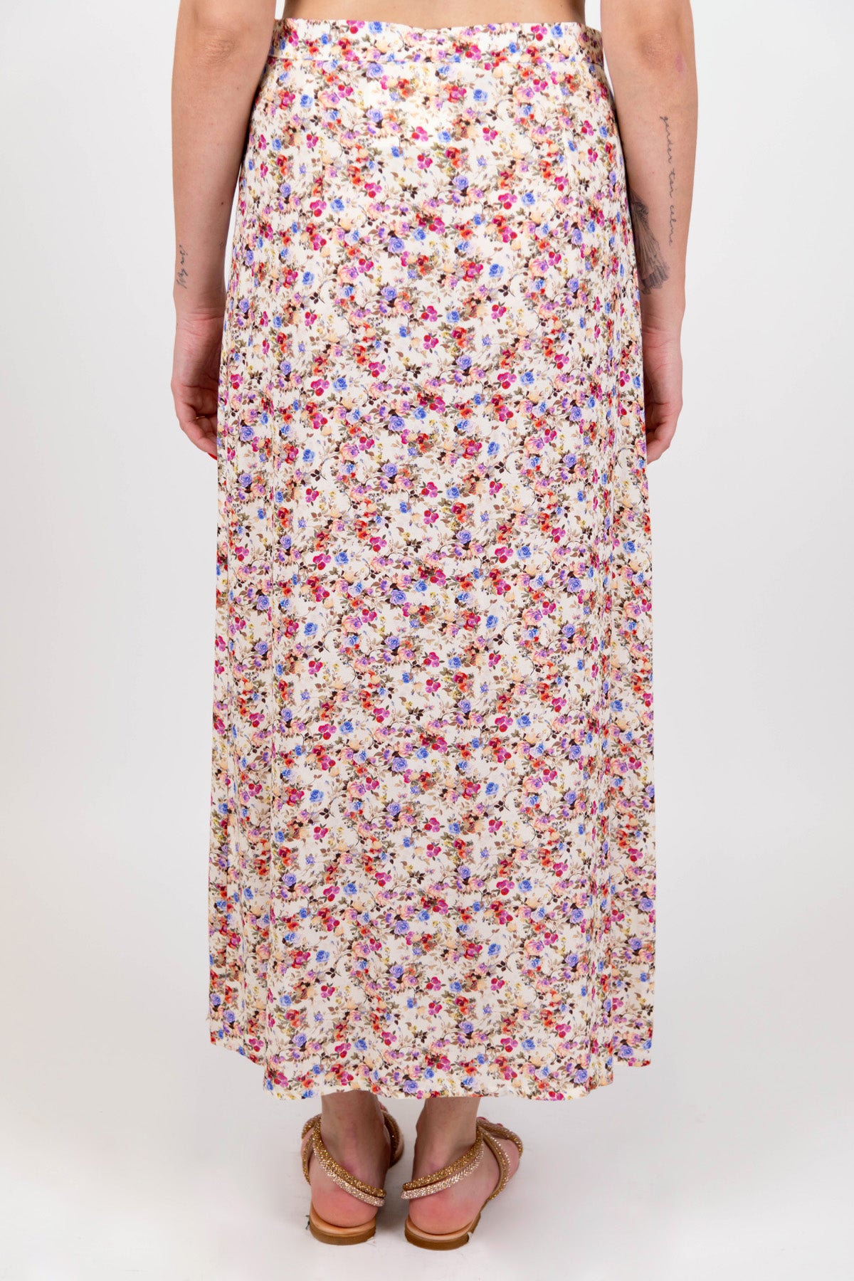 Tensione in - Gonna fantasia floreale con spacco laterale