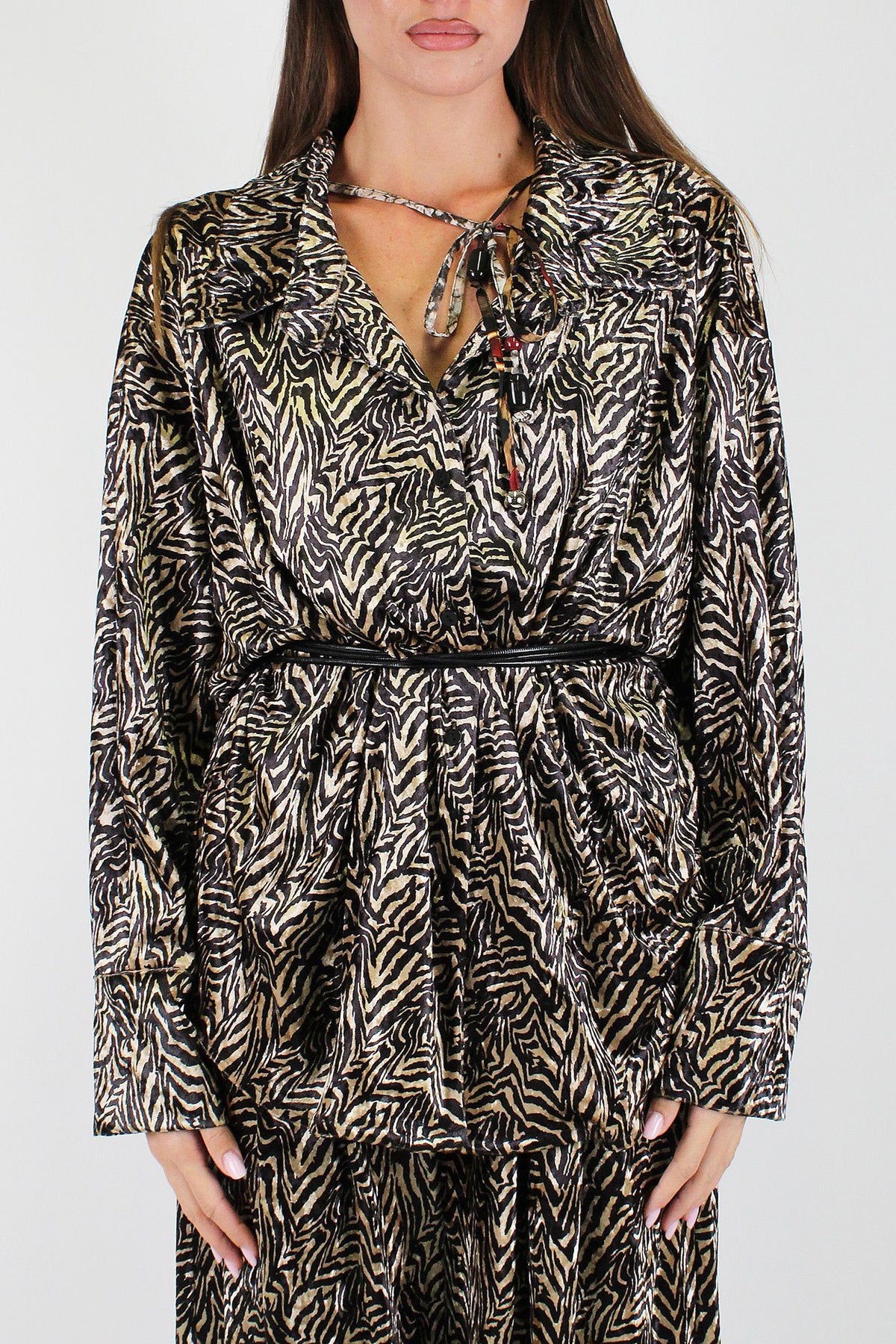 Maryley - Camicia over in velluto fantasia animalier con cinturino
