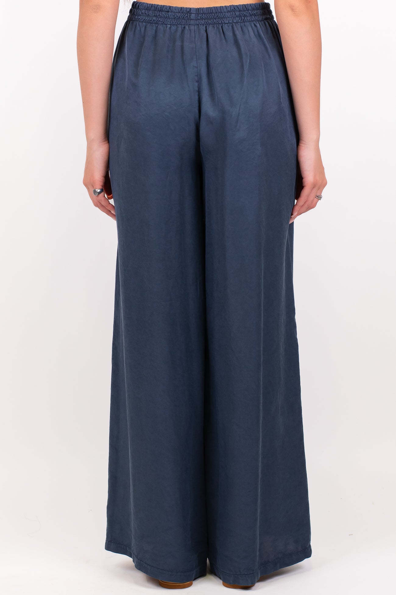 Tensione in - Pantalone palazzo in lyocell mano cupro con elastico in vita