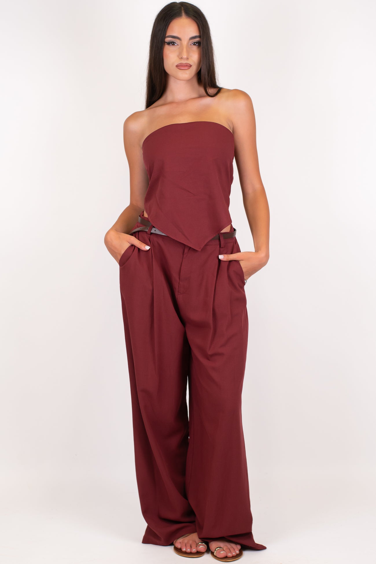 Haveone - Coordinato in misto lino con top a fascia allaccio sul retro e pantalone palazzo con pinces ed elastico sul retro