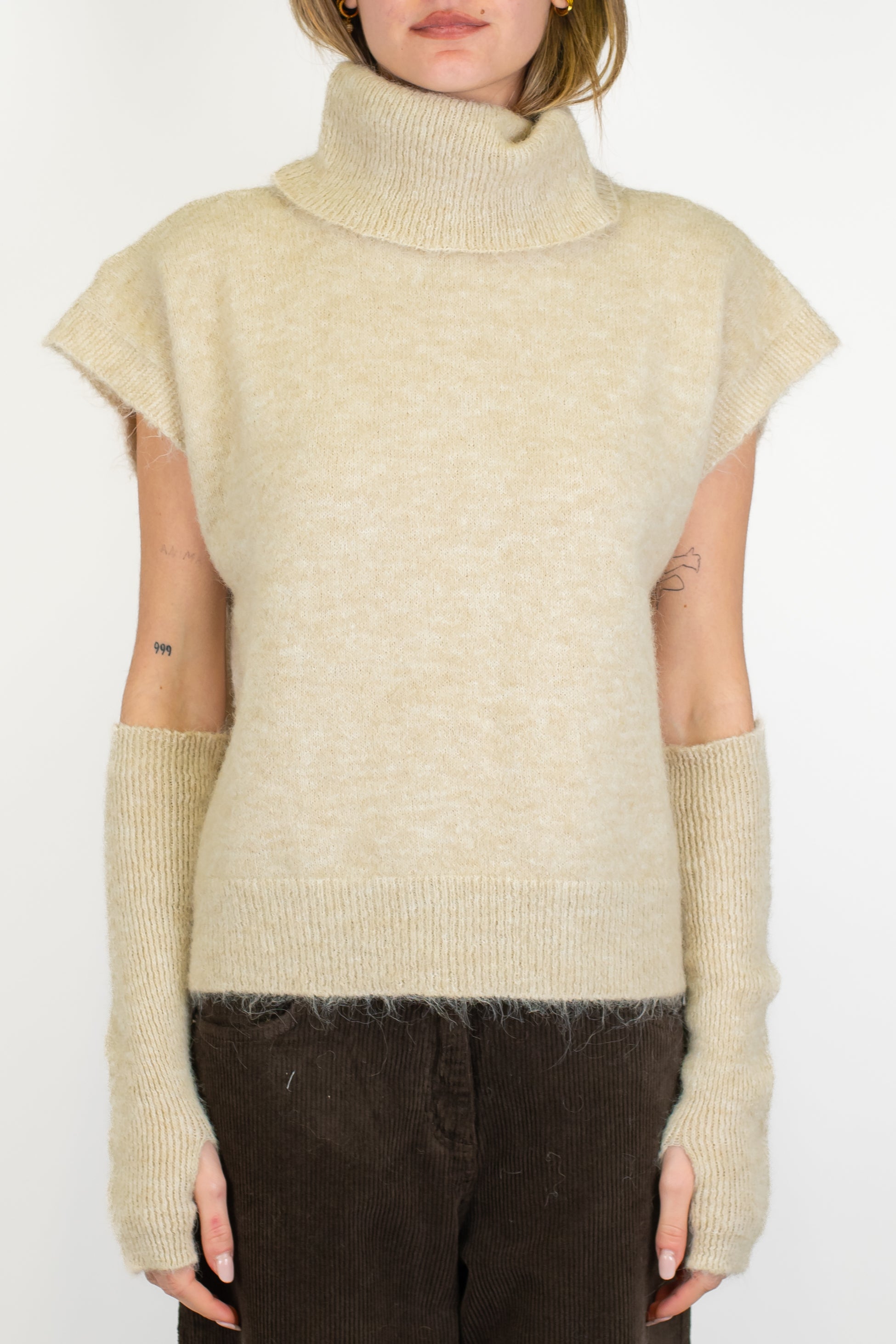 Tensione in - Dolvecita giromaniche in misto lana con manicotti