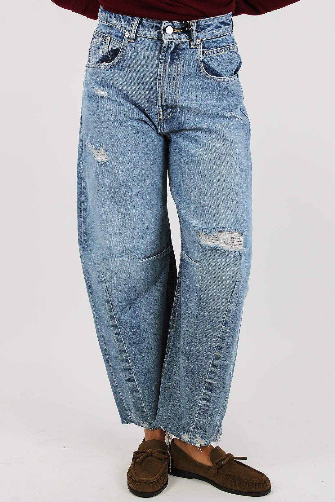 Haveone - Jeans balloon lavaggio chiaro con rotture modello Barbara