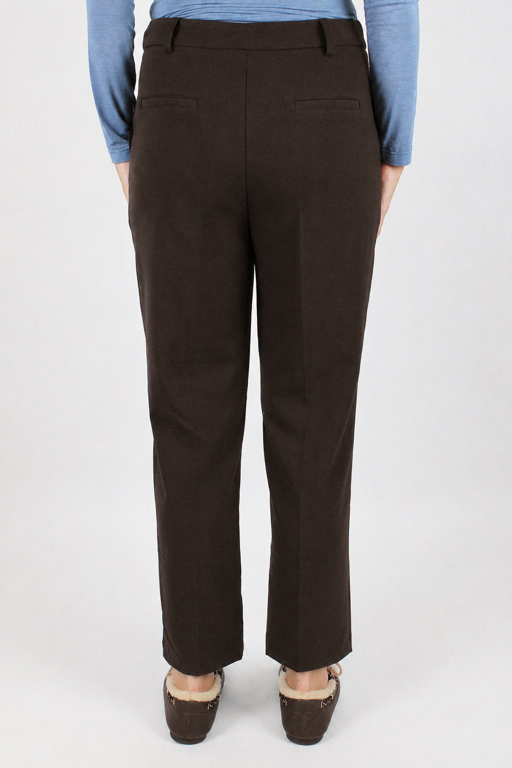 Tensione in - Pantalone slim con tasche a filo