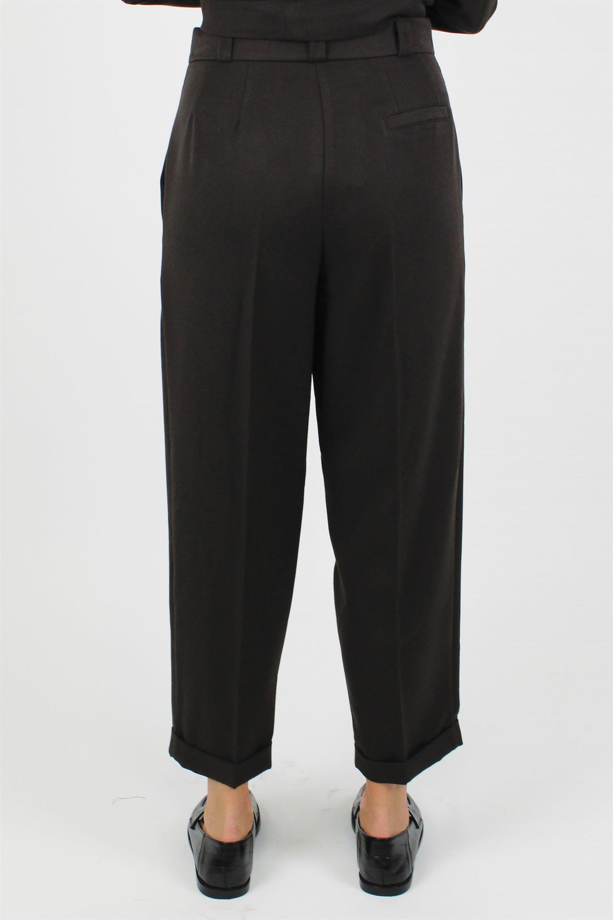 Maryley - Pantalone regular con doppia pinces sul retro e risvolto