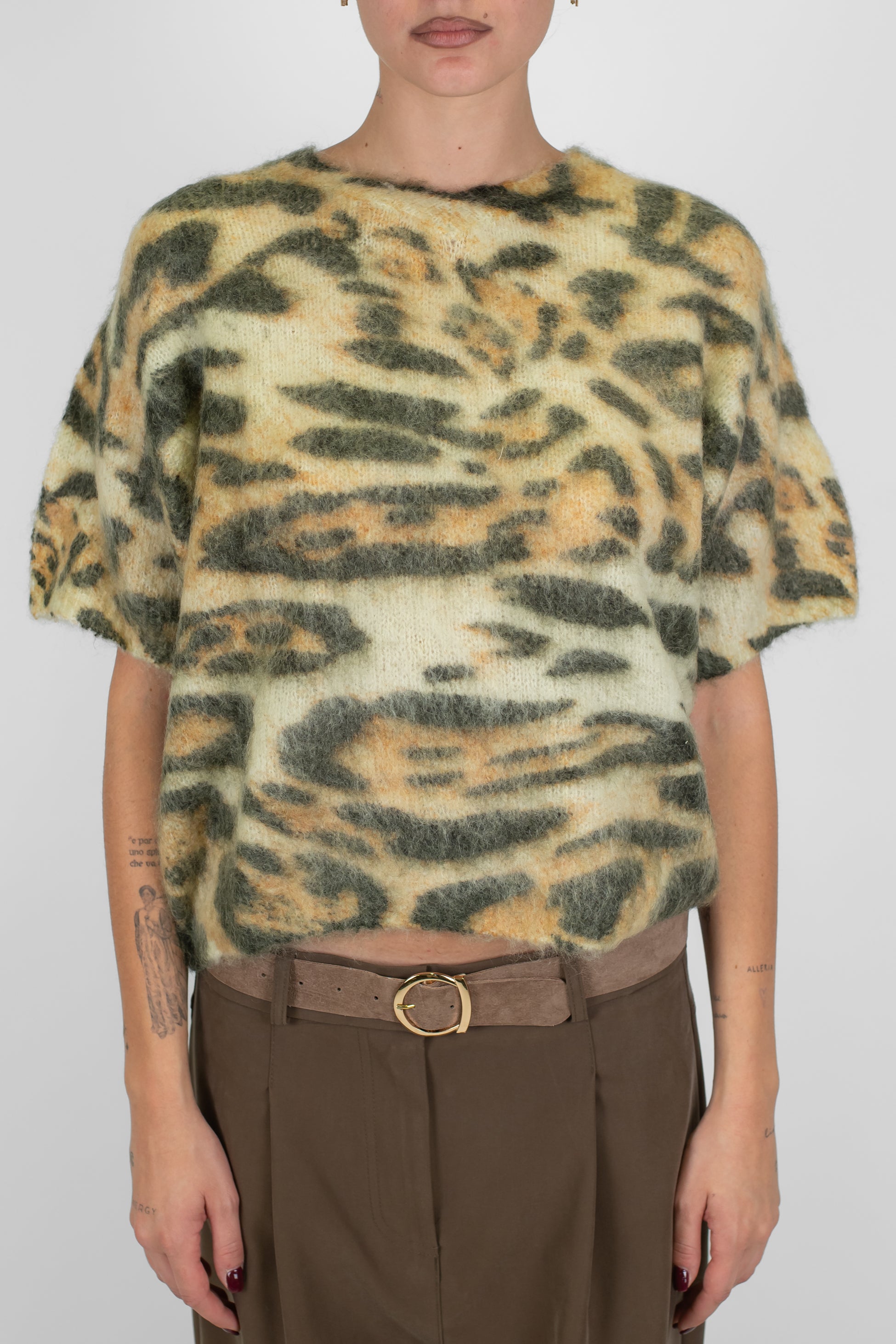 Tensione in - Maglia mezzamanica fantasia animalier maculata in misto lana mohair