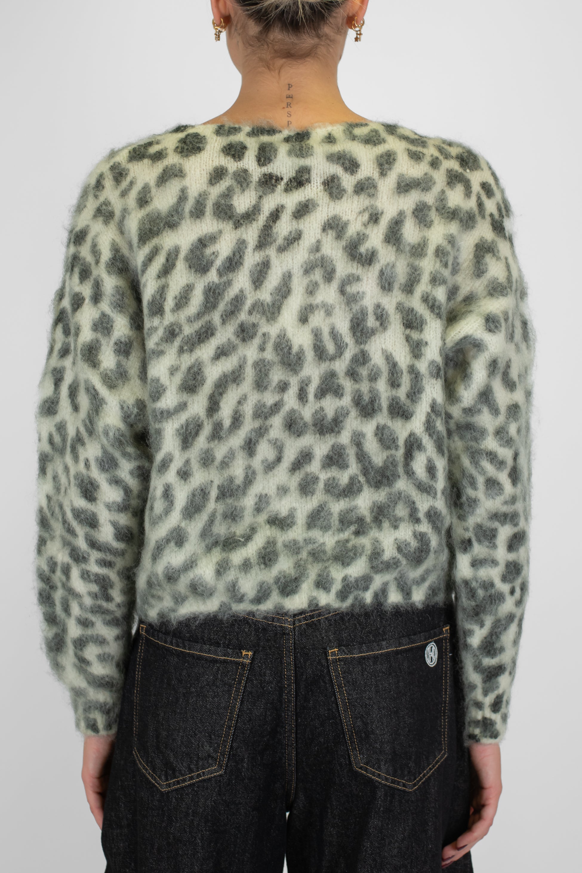 Tensione in - Maglia girocollo fantasia animalier maculata in misto lana mohair