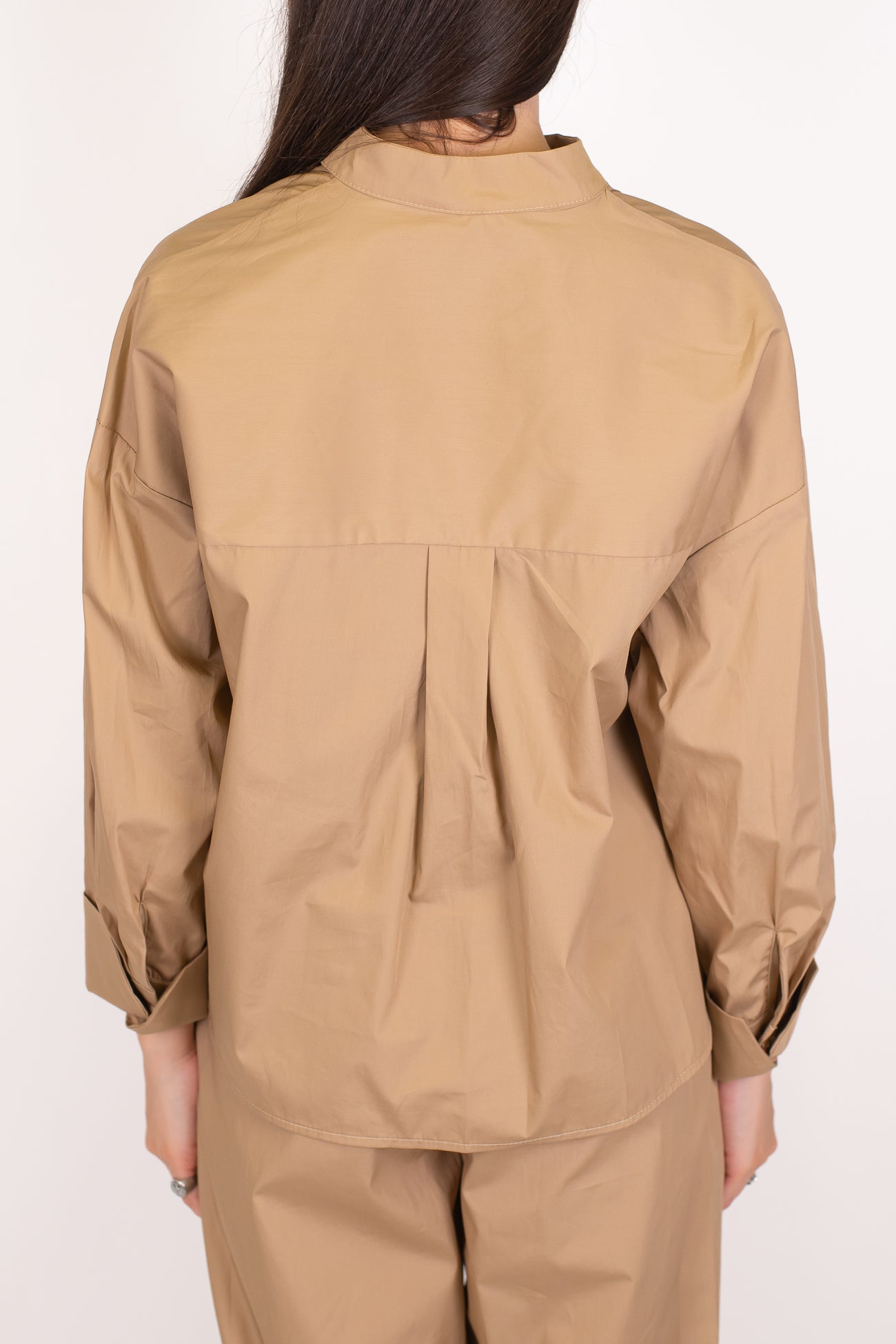 Tensione in - Camicia collo alla coreana in cotone tela paracadute