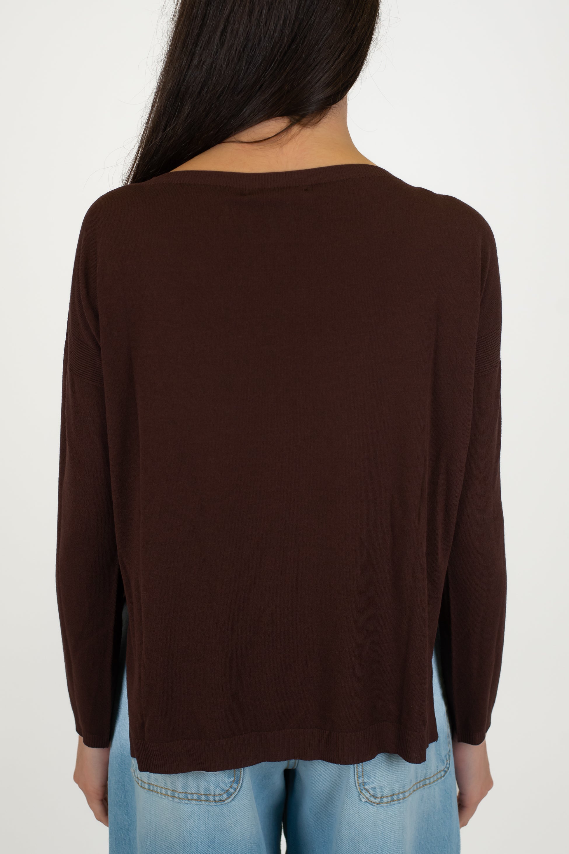 Kontatto - Maglia scollo a barca in viscosa leggera con spacchetti laterali