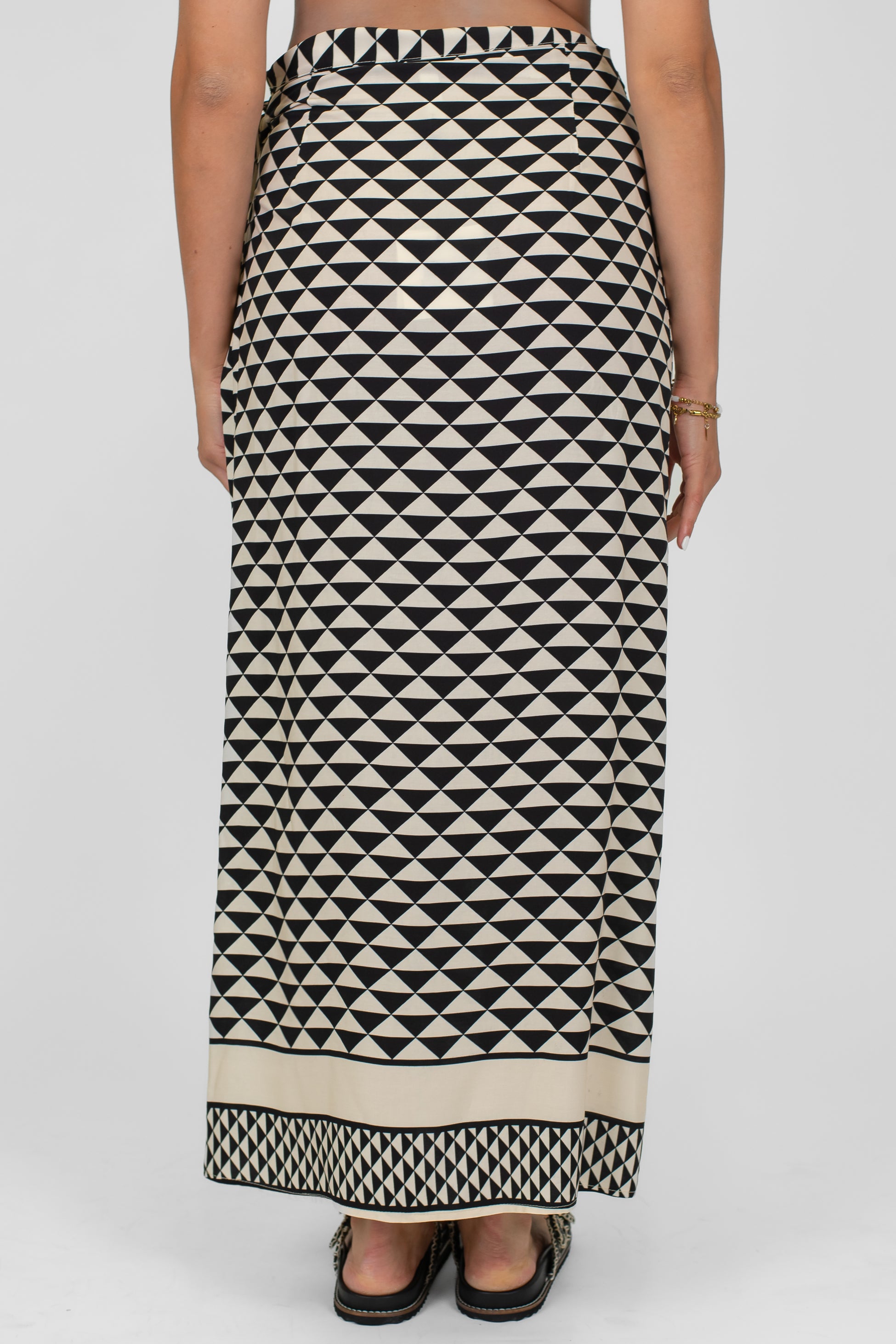 Tensione in - Gonna fantasia chisura portafoglio