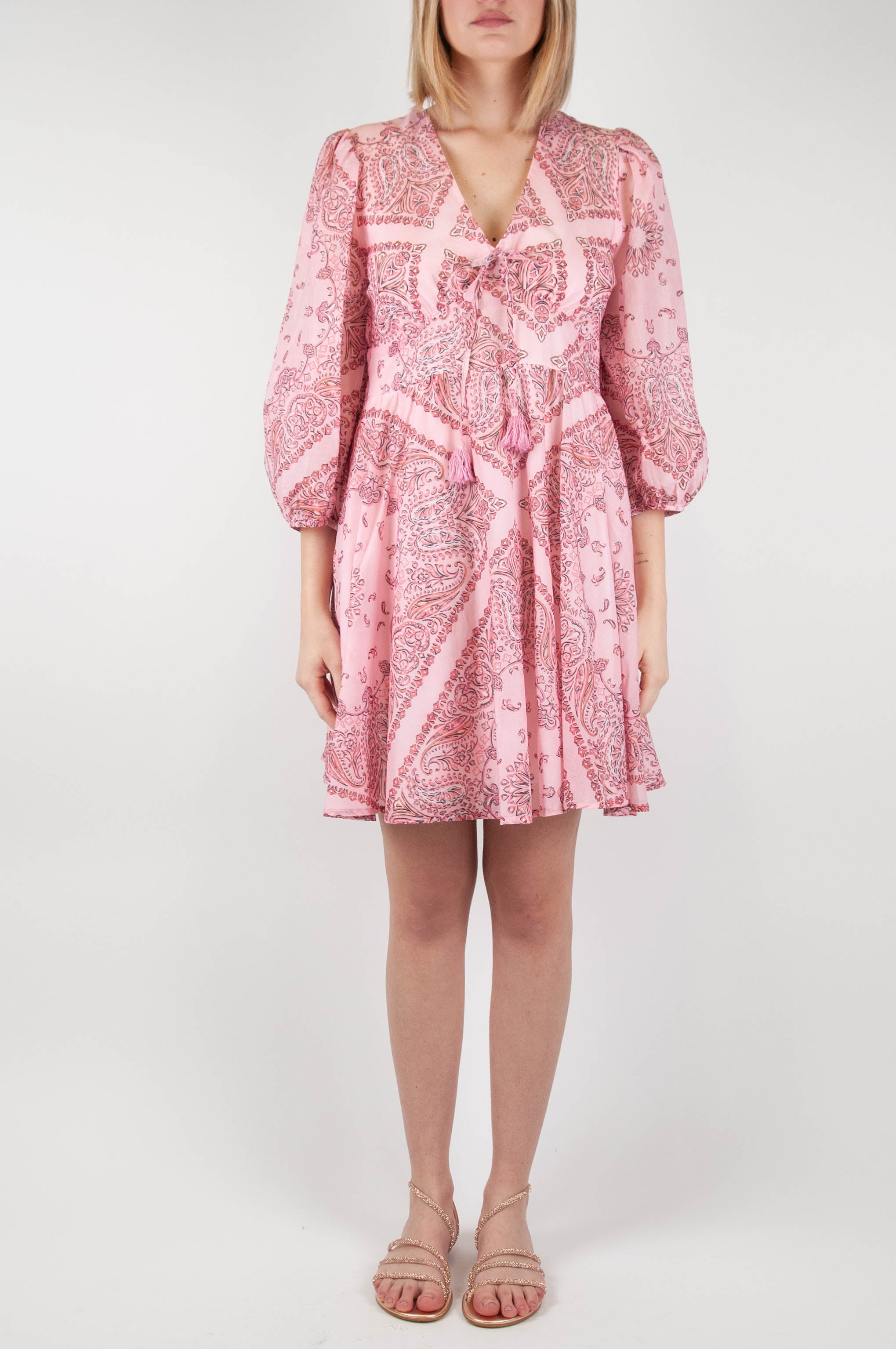 Tensione in - Abito corto fantasia in mussola di cotone con scollo a V e nappine