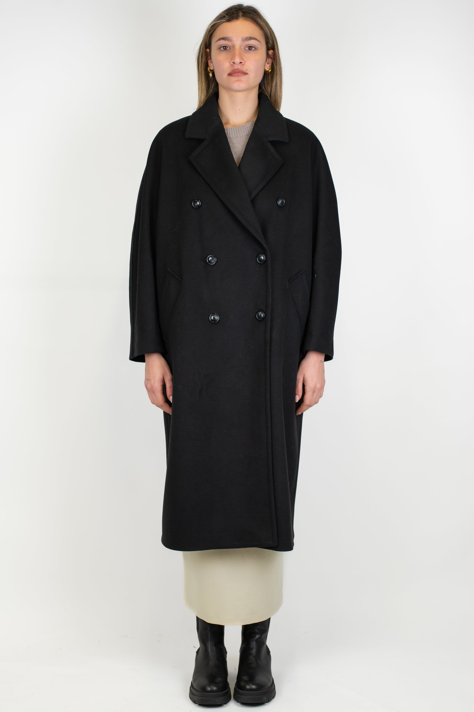 Tensione in - Cappotto over doppiopetto