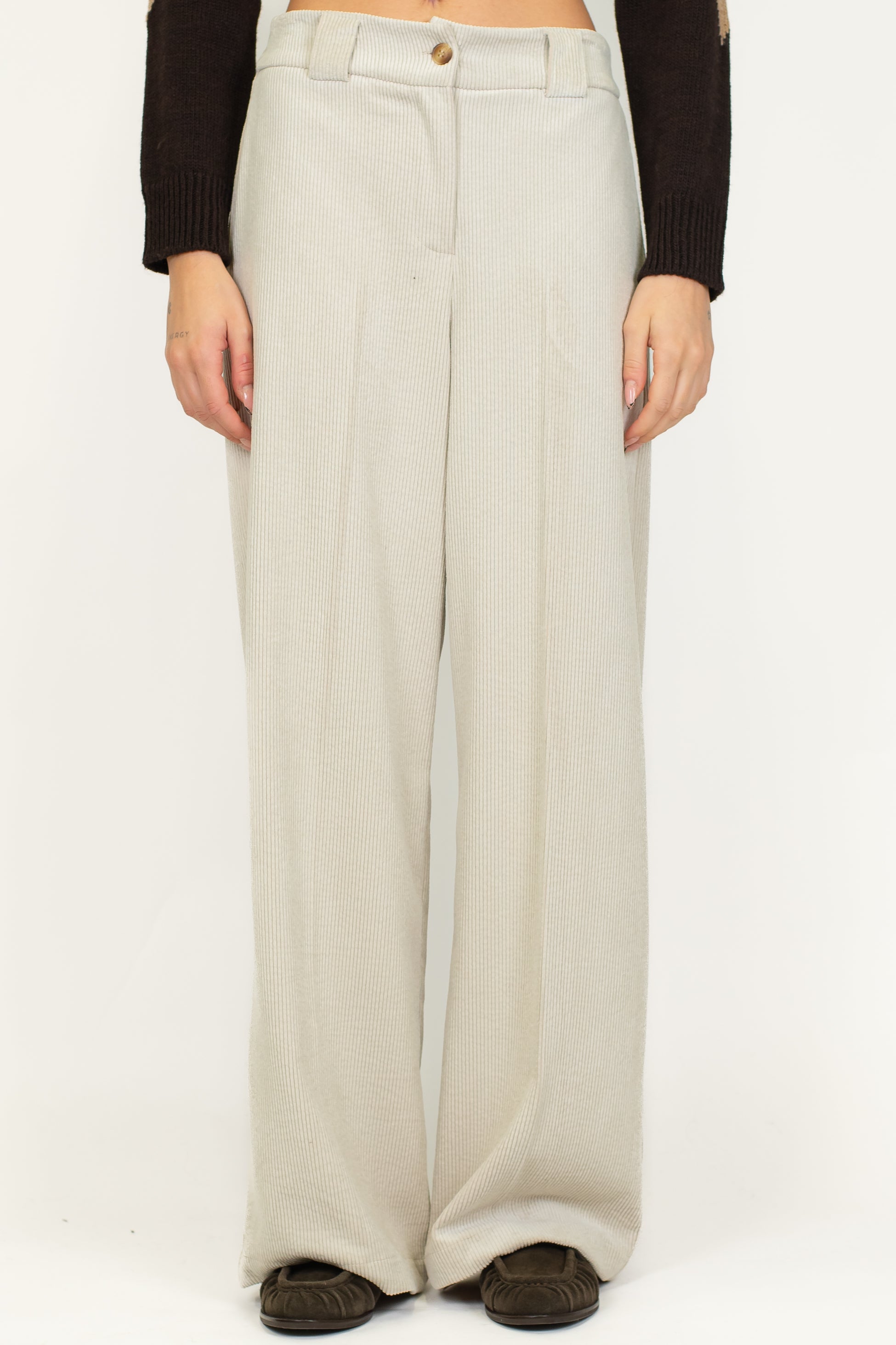 Tensione in - Pantalone palazzo velluto a coste con elastico sul retro