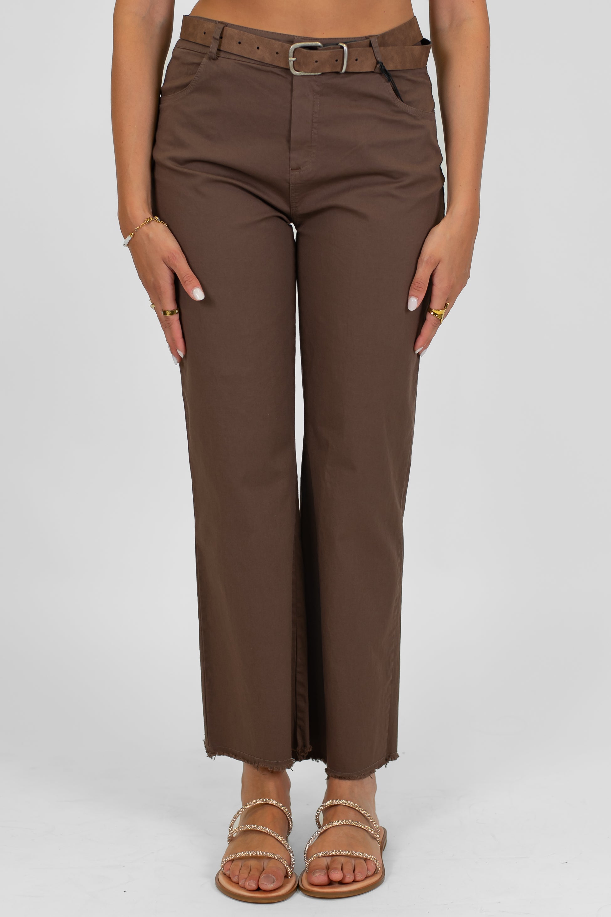 Tensione in - Pantalone regular in cotone sfrangiato sul fondo