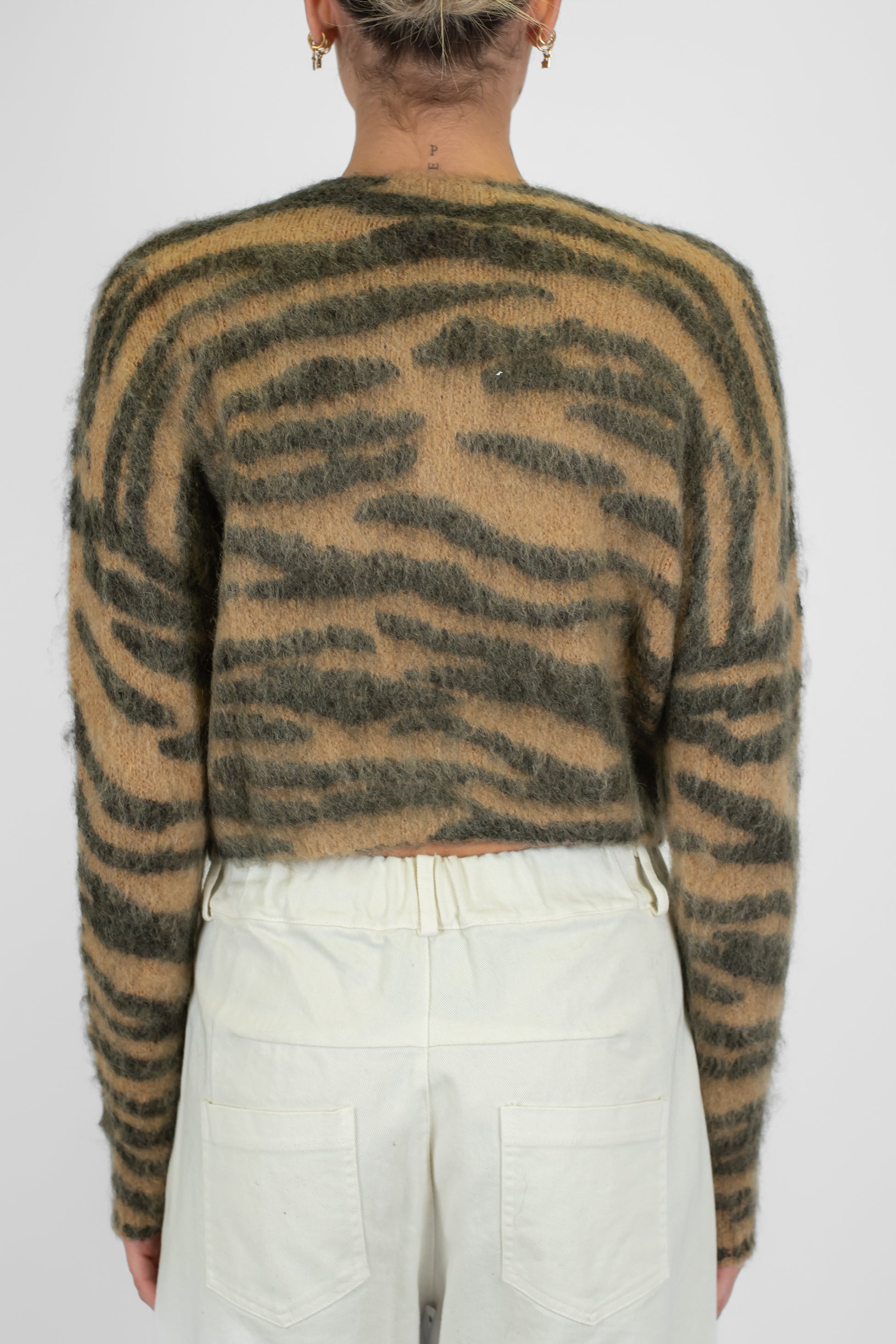 Tensione in - Cardigan girocollo fantasia animalier zebrata in misto lana mohair con bottoni gioiello