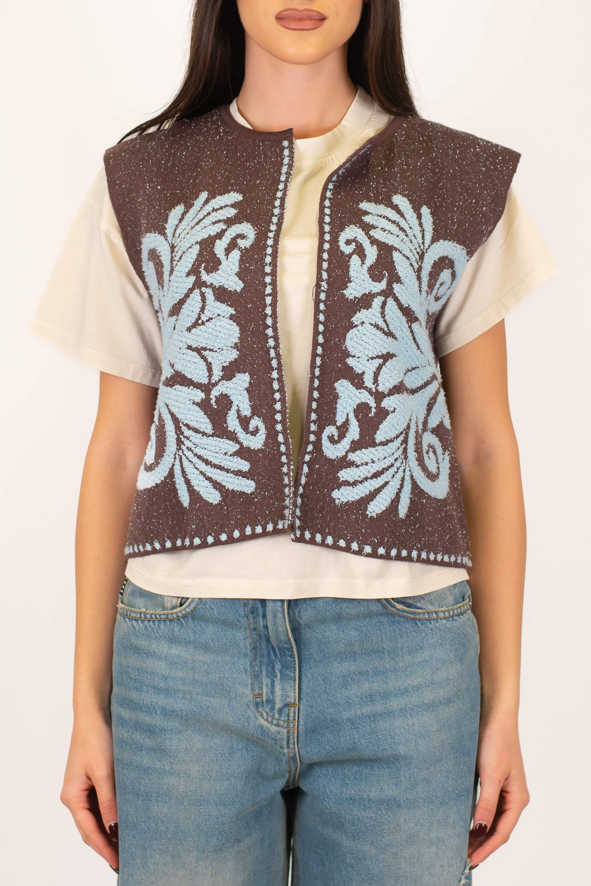 Tensione in - Gilet aperto con fantasia arabesque a contrasto