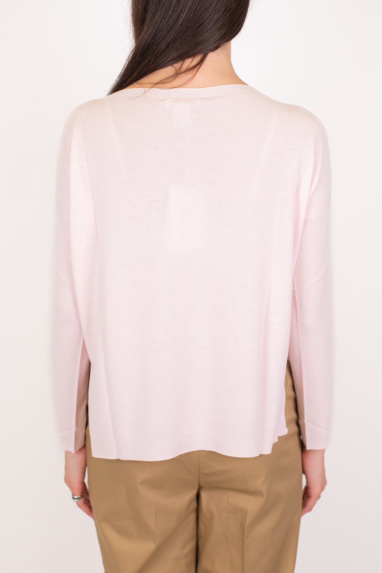 Kontatto - Maglia scollo a barca in viscosa leggera con spacchetti laterali
