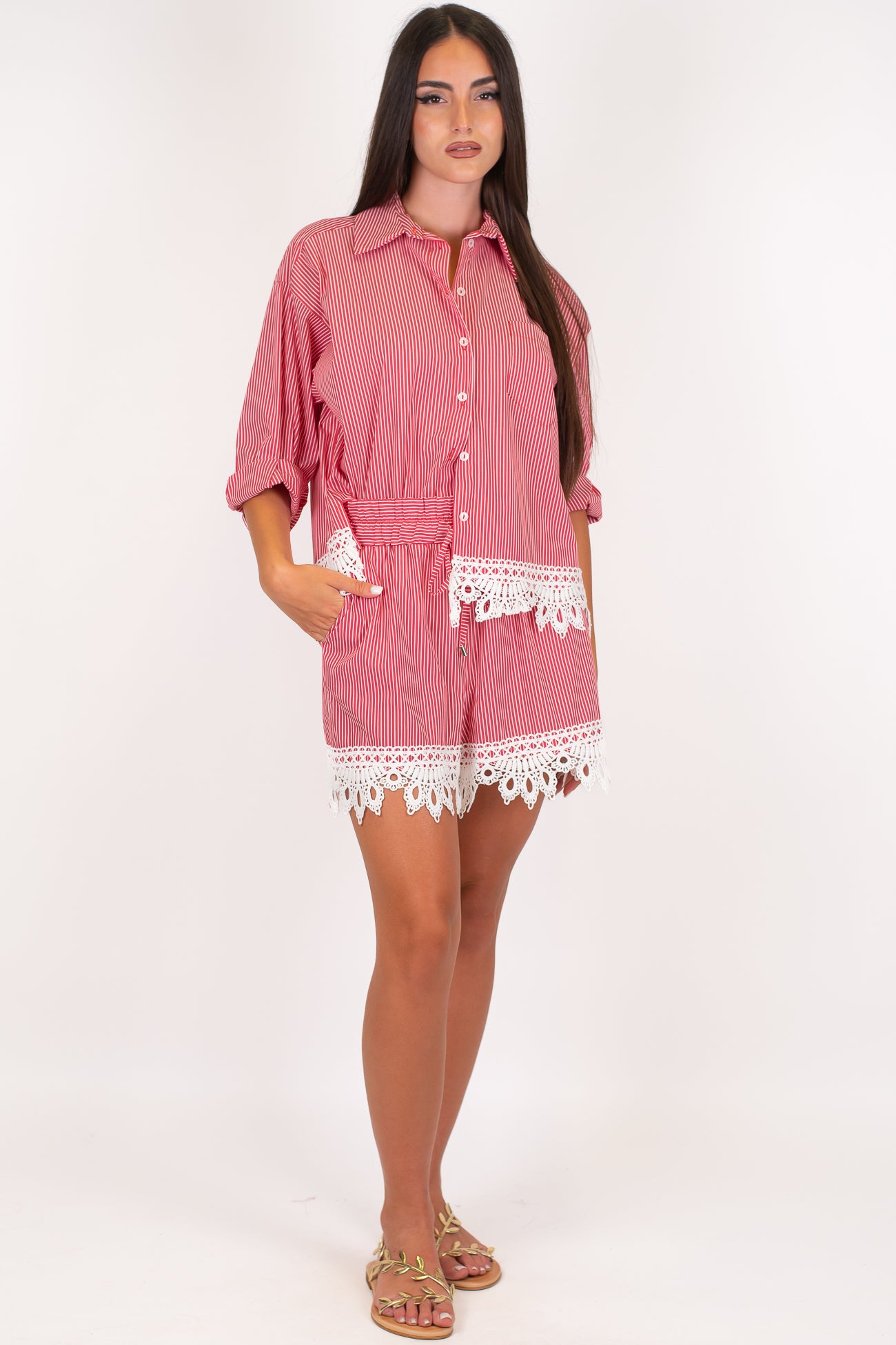 Motel - Coordinato camicia e shorts fantasia a righe in cotone con fondo in pizzo