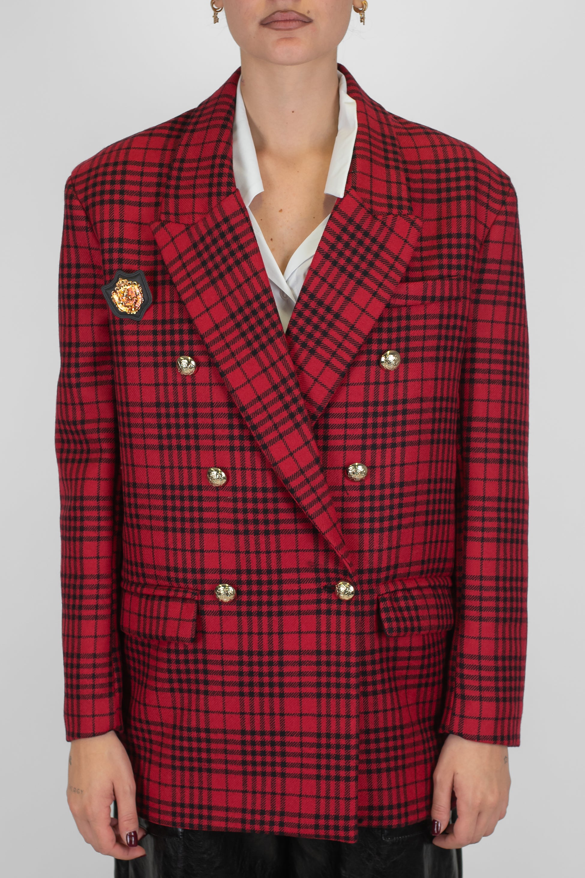 Tensione in - Blazer doppiopetto fantasia quadri in pura lana spilla stemma sul petto