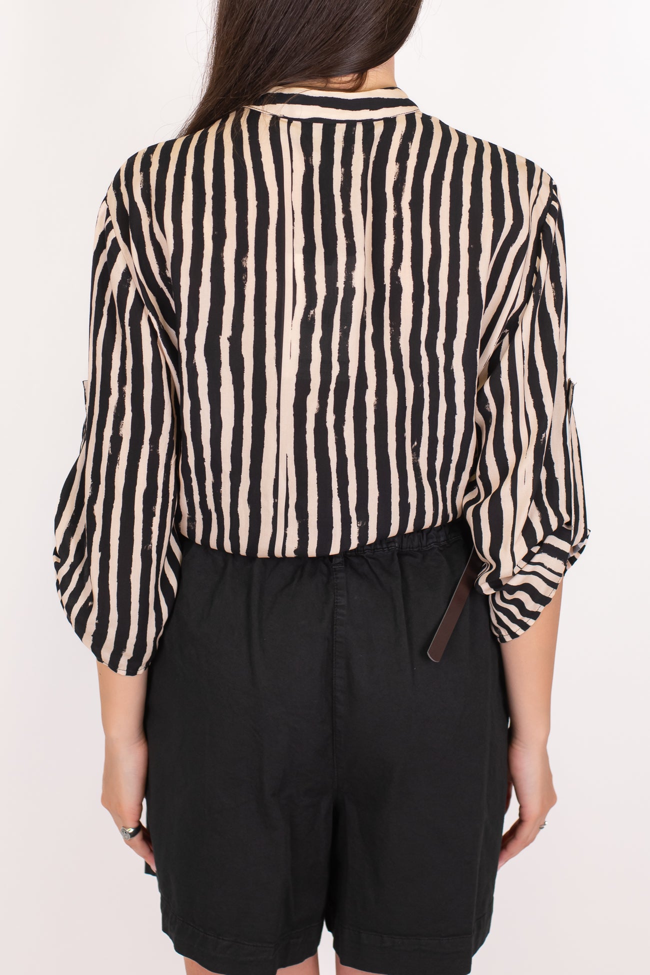 Haveone - Camicia fantasia a righe in viscosa leggera con collo coreano e manica corta