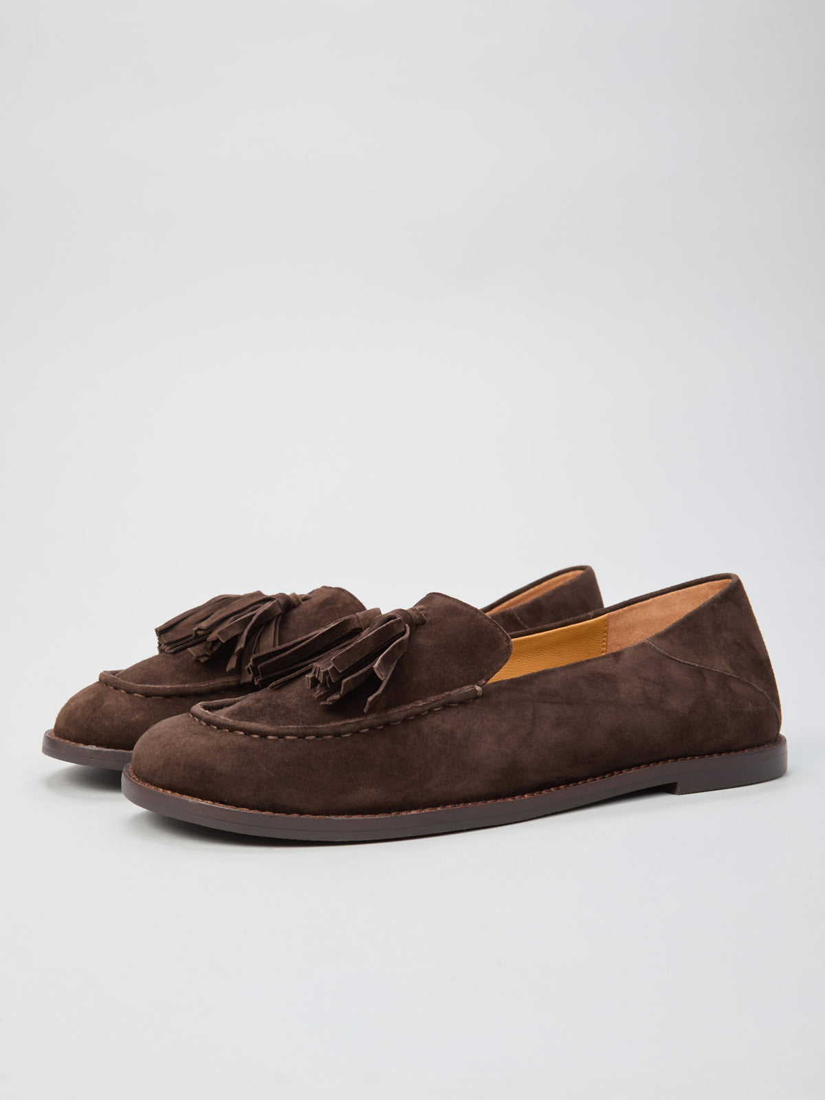 Ovyè - Mocasssino in seude con nappina e punta quadrata