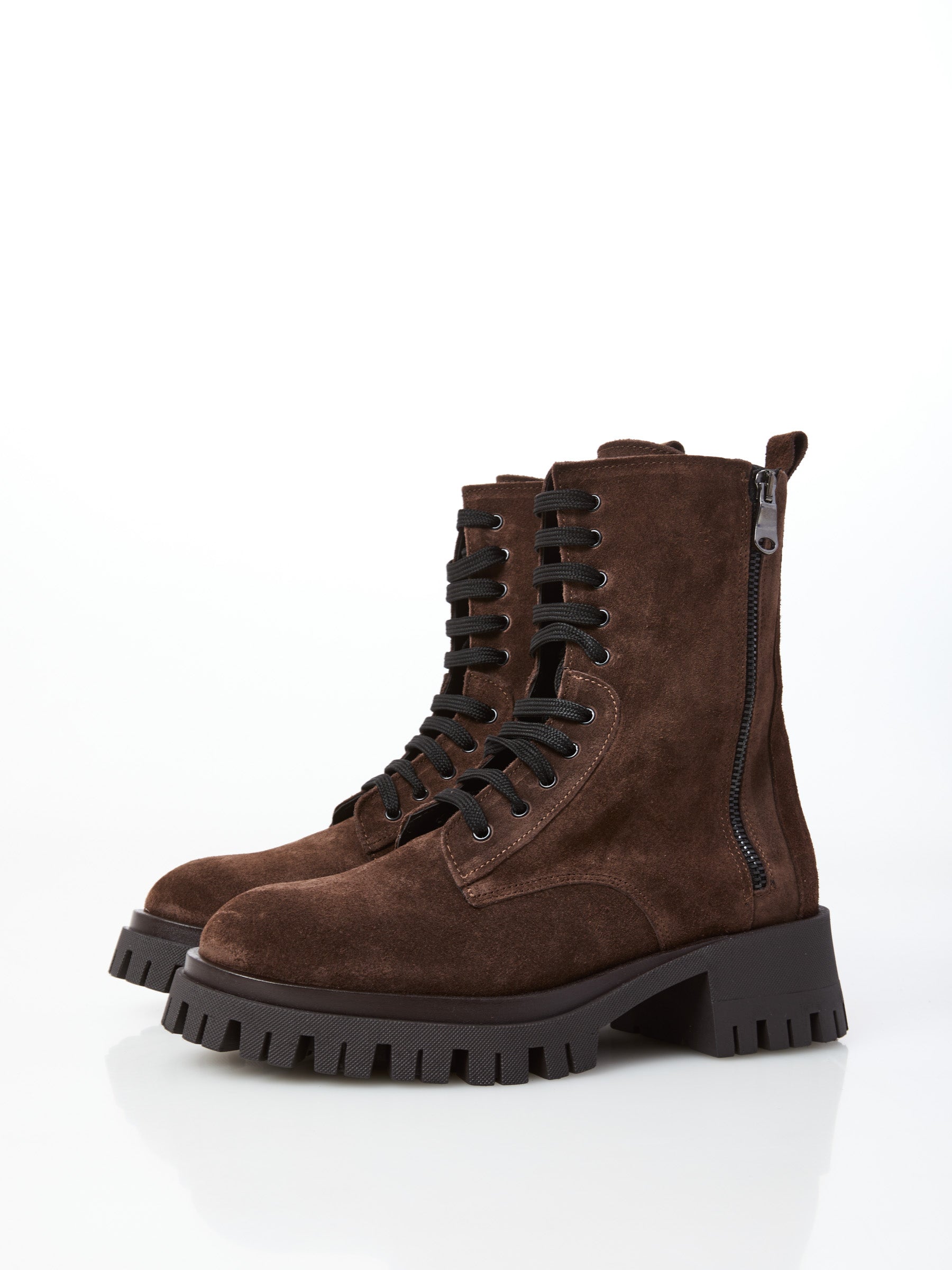 Ovyè - Anfibio In Camoscio