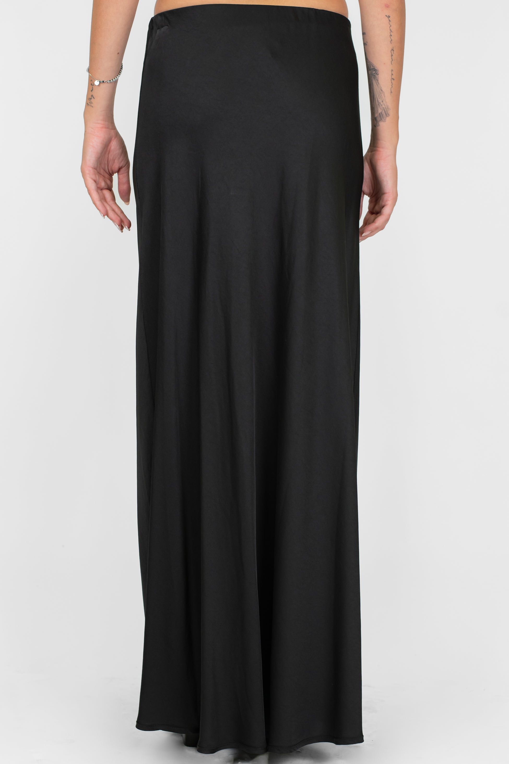 Tensione in - Gonna in viscosa con elastico in vita