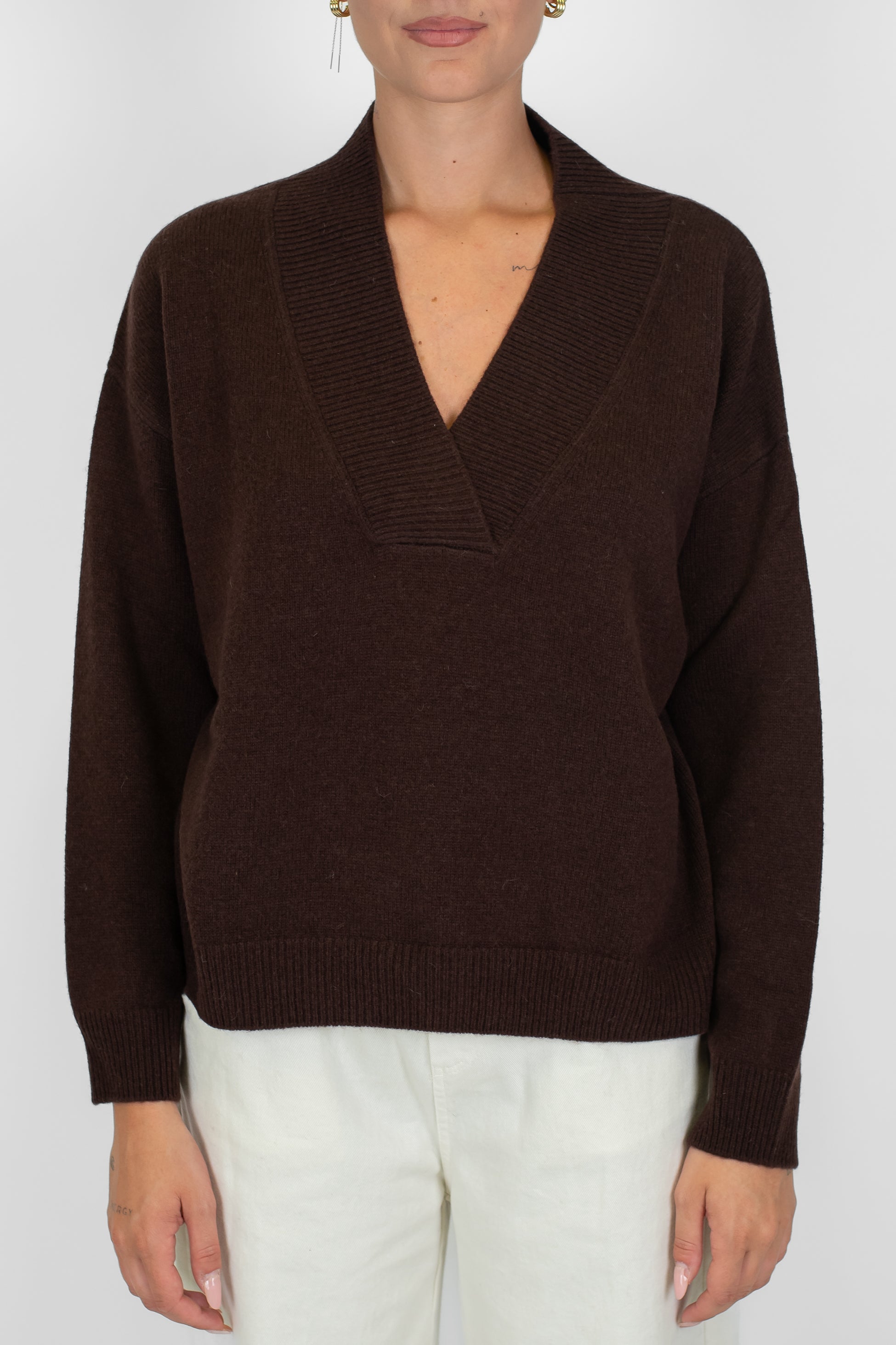 Tensione in - Maglia over scollo a V in pura lana