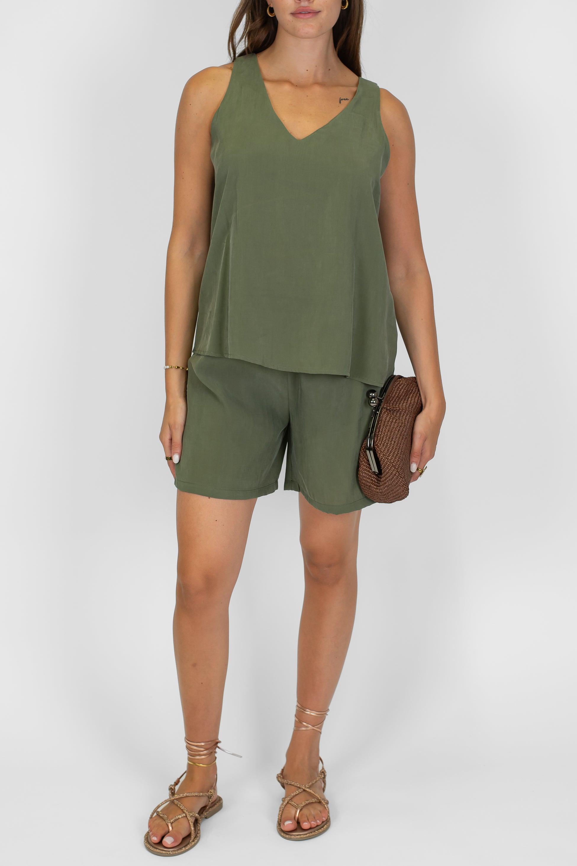 Haveone - Coordinato top scollo v e short con coulisse in vita