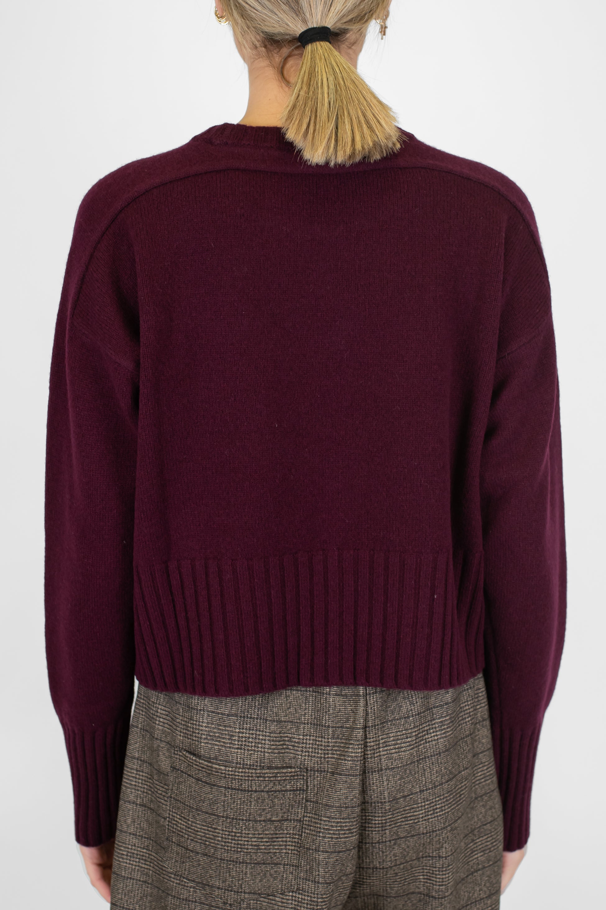 Tensione in - Maglia girocollo in pura lana