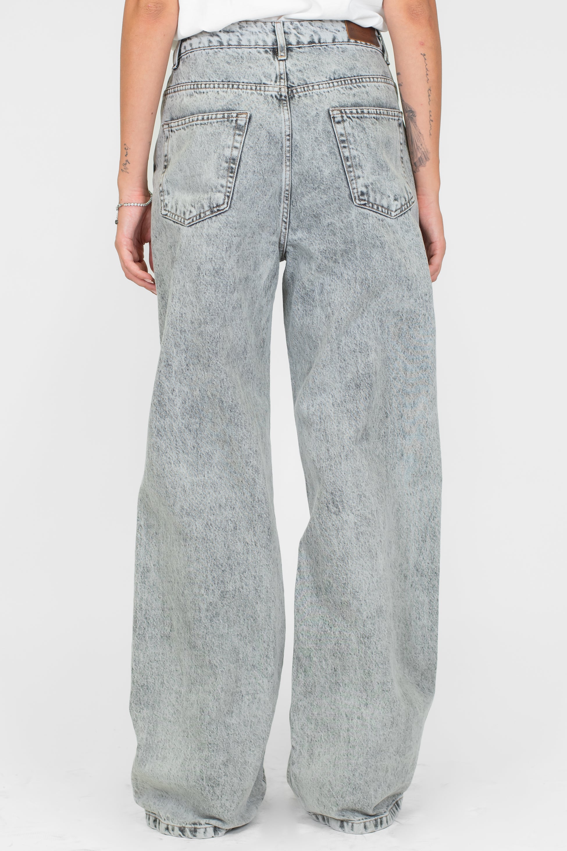 Tensione in - Jeans palazzo lavaggio scuro modello Irene